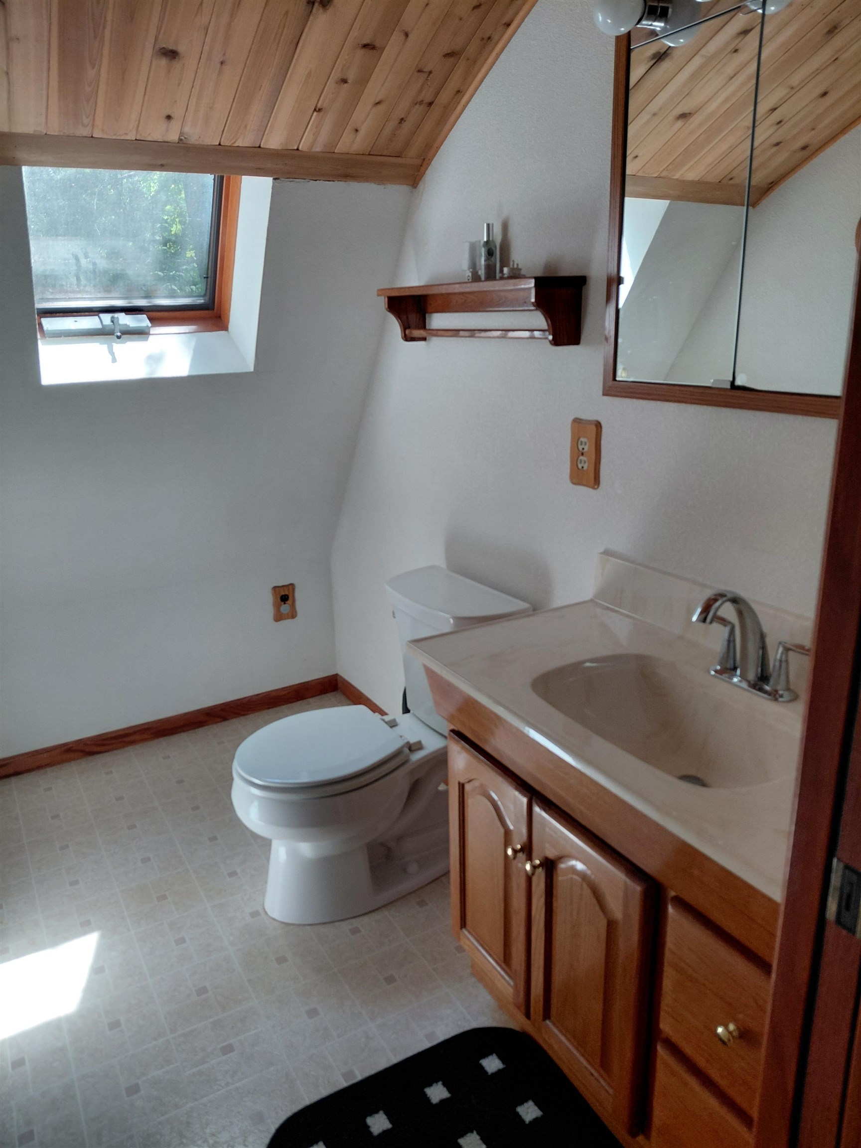 129765 HILLWOOD ROAD, Edgar, Wisconsin 54426, 3 Bedrooms Bedrooms, ,1 BathroomBathrooms,Residential,For Sale,129765 HILLWOOD ROAD,22602798