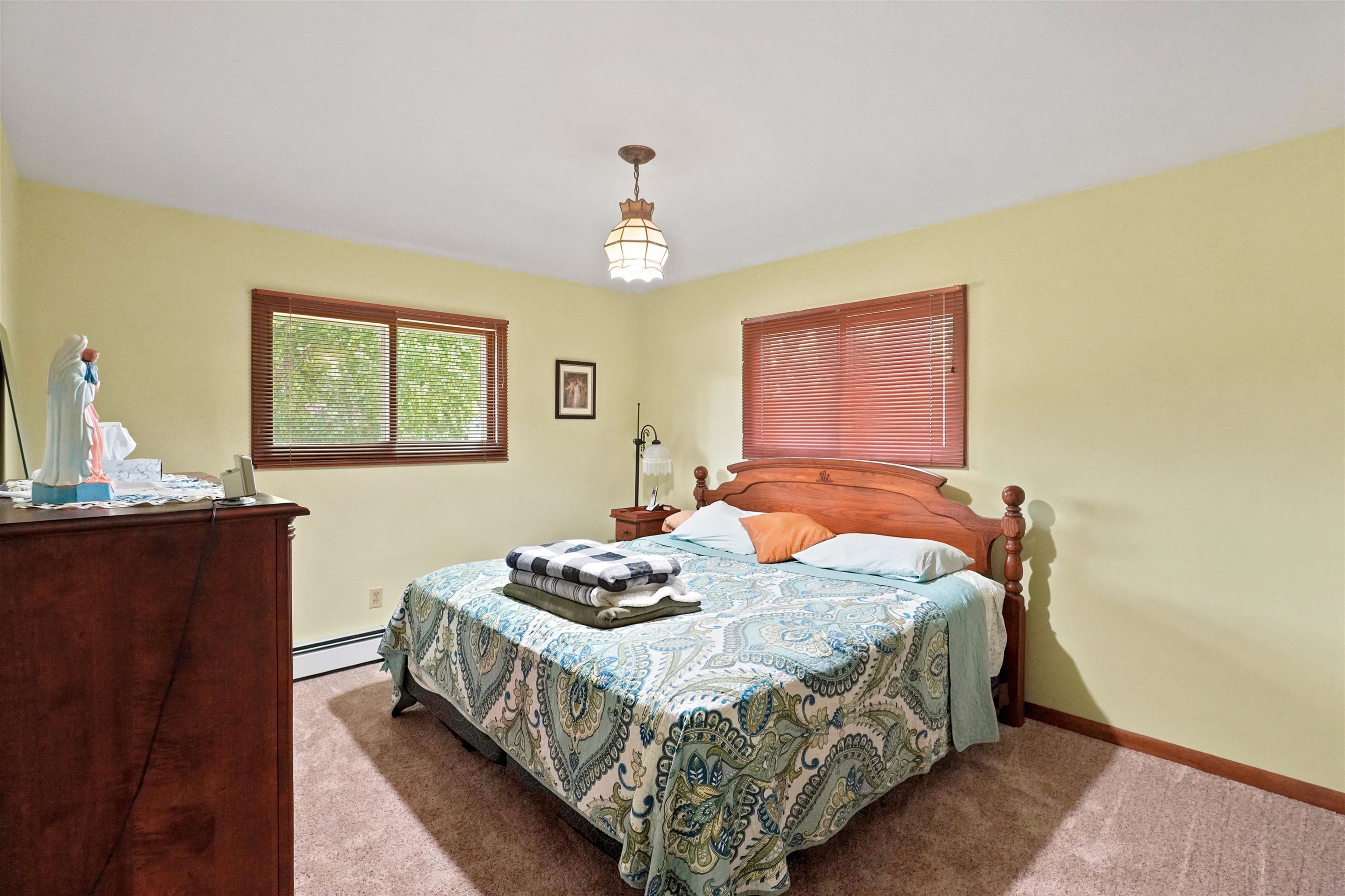 303 S 2ND LANE, Abbotsford, Wisconsin 54405, 3 Bedrooms Bedrooms, ,1 BathroomBathrooms,Residential,For Sale,303 S 2ND LANE,22602804