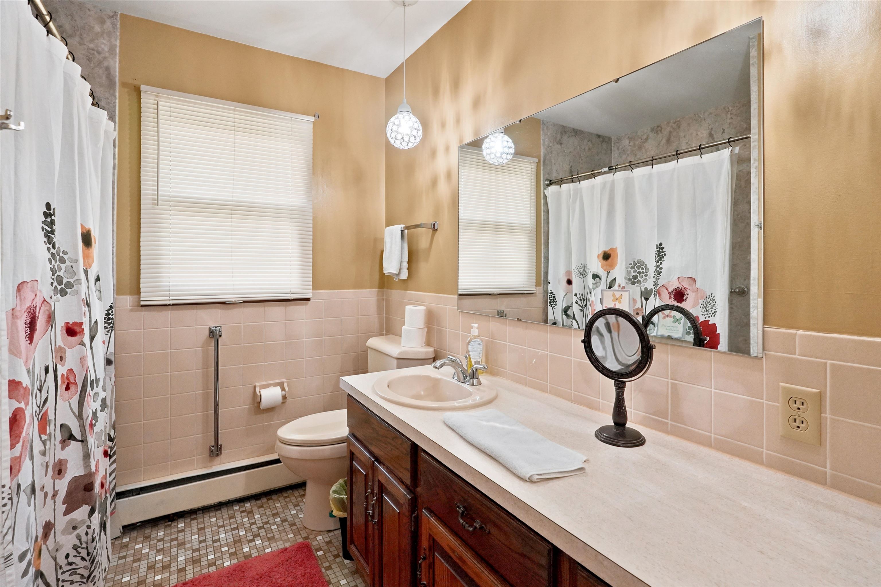 303 S 2ND LANE, Abbotsford, Wisconsin 54405, 3 Bedrooms Bedrooms, ,1 BathroomBathrooms,Residential,For Sale,303 S 2ND LANE,22602804
