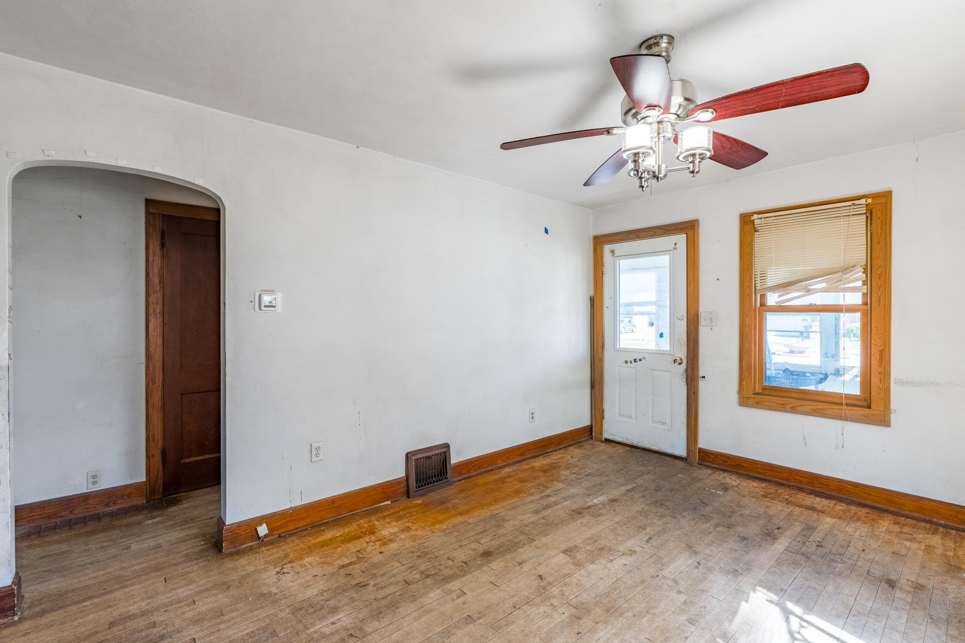 1925 SCHOFIELD AVENUE, Schofield, Wisconsin 54476, 3 Bedrooms Bedrooms, ,1 BathroomBathrooms,Residential,For Sale,1925 SCHOFIELD AVENUE,22602811