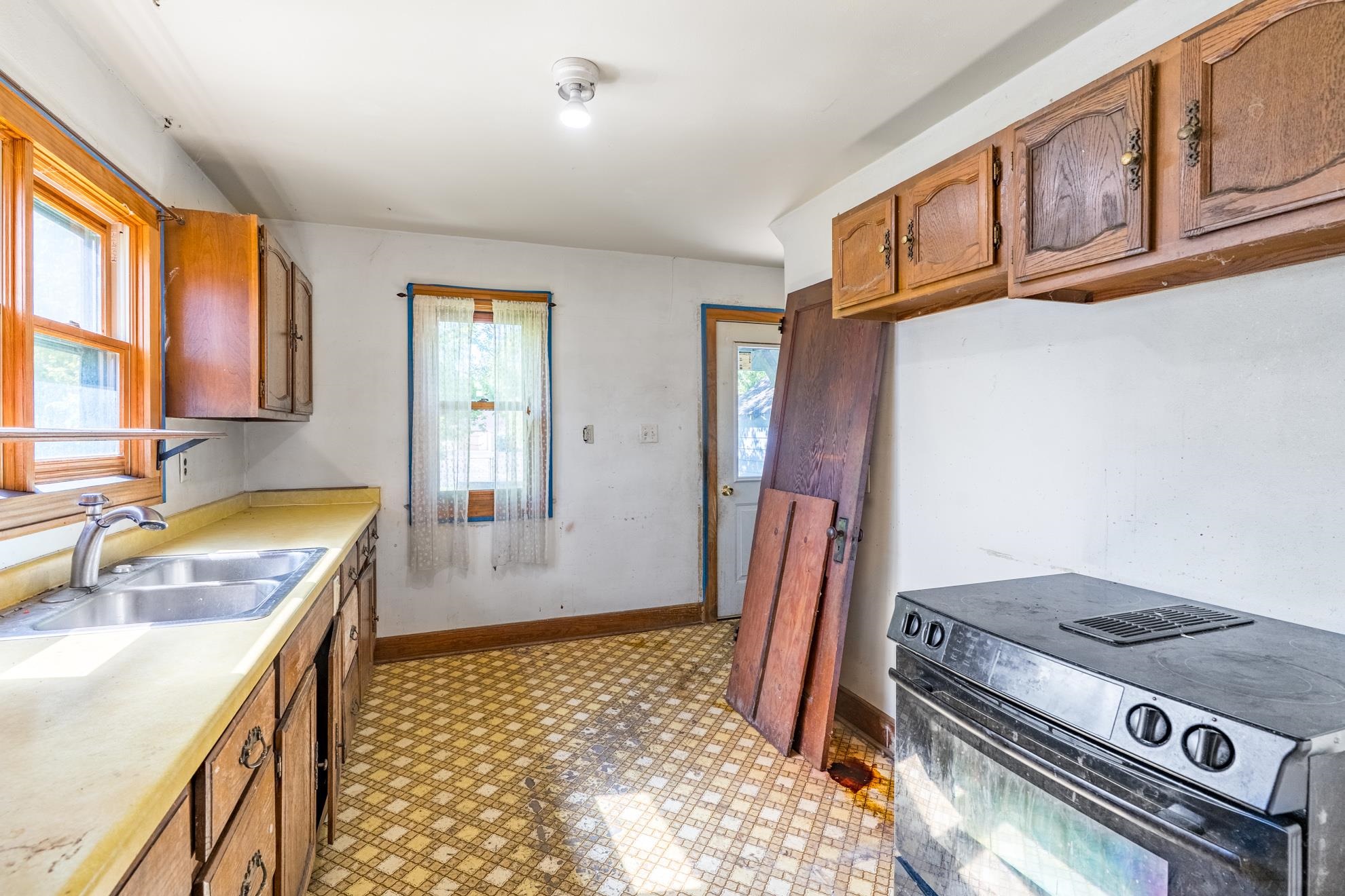1925 SCHOFIELD AVENUE, Schofield, Wisconsin 54476, 3 Bedrooms Bedrooms, ,1 BathroomBathrooms,Residential,For Sale,1925 SCHOFIELD AVENUE,22602811