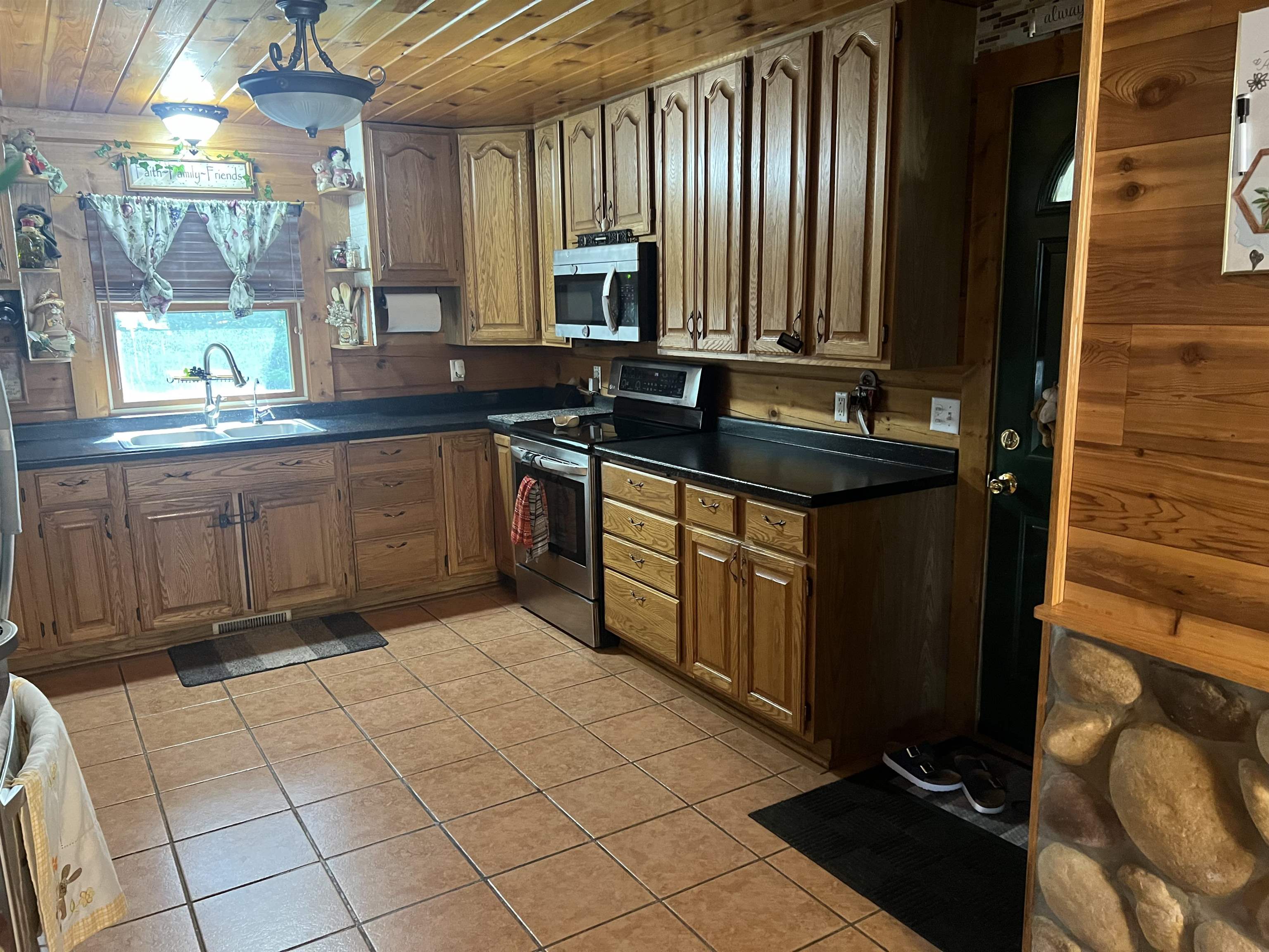 130403 COUNTY ROAD C, Auburndale, Wisconsin 54412, 3 Bedrooms Bedrooms, ,3 BathroomsBathrooms,Residential,For Sale,130403 COUNTY ROAD C,22602817