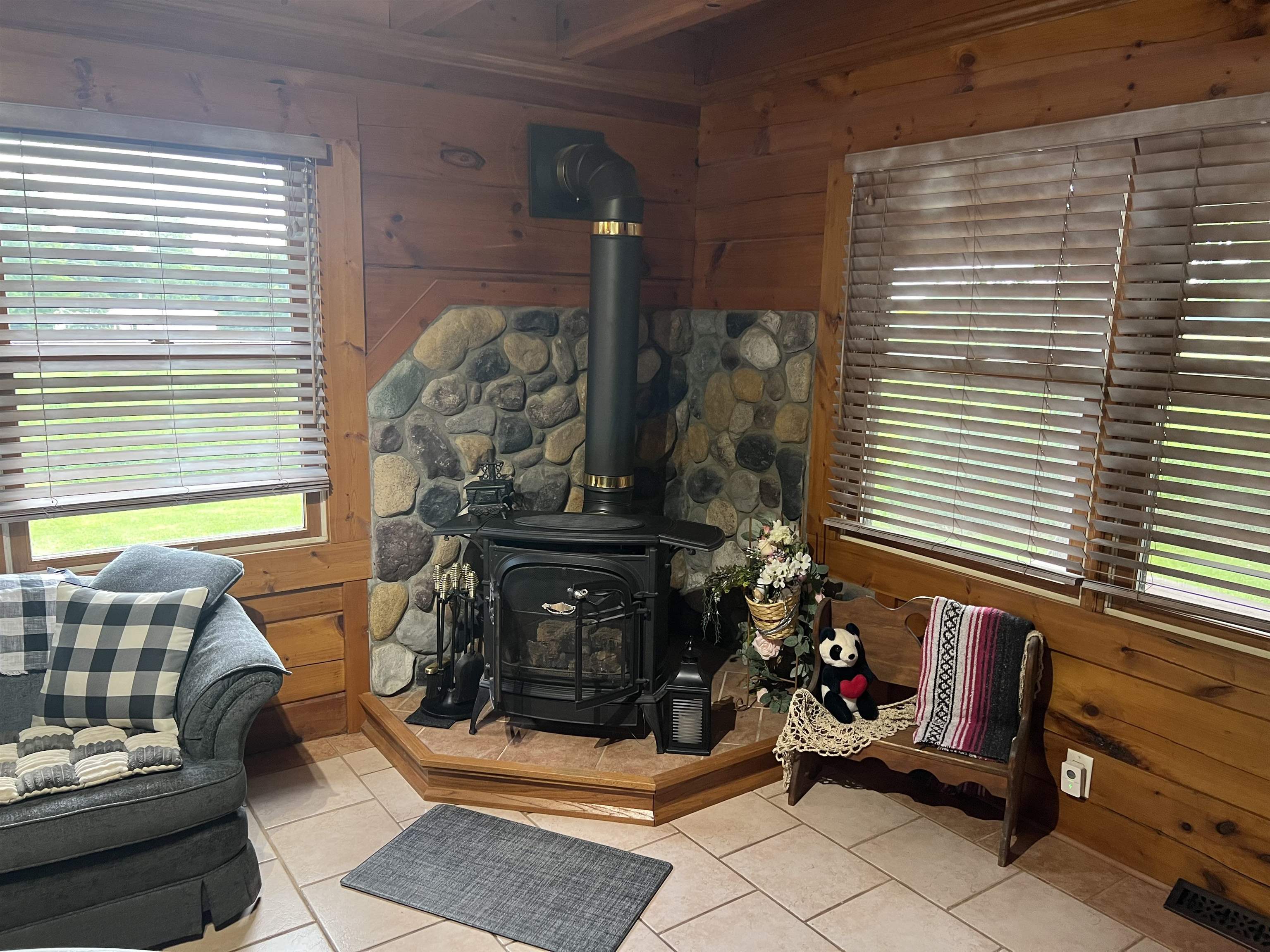 130403 COUNTY ROAD C, Auburndale, Wisconsin 54412, 3 Bedrooms Bedrooms, ,3 BathroomsBathrooms,Residential,For Sale,130403 COUNTY ROAD C,22602817