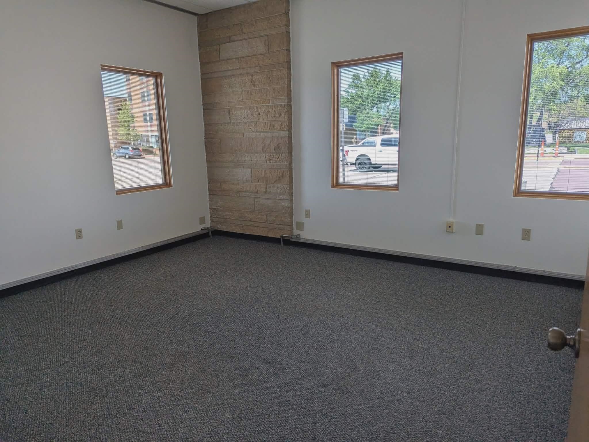 601 S CENTRAL AVENUE, Marshfield, Wisconsin 54449, ,Commercial/industrial,For Rent,601 S CENTRAL AVENUE,22602830