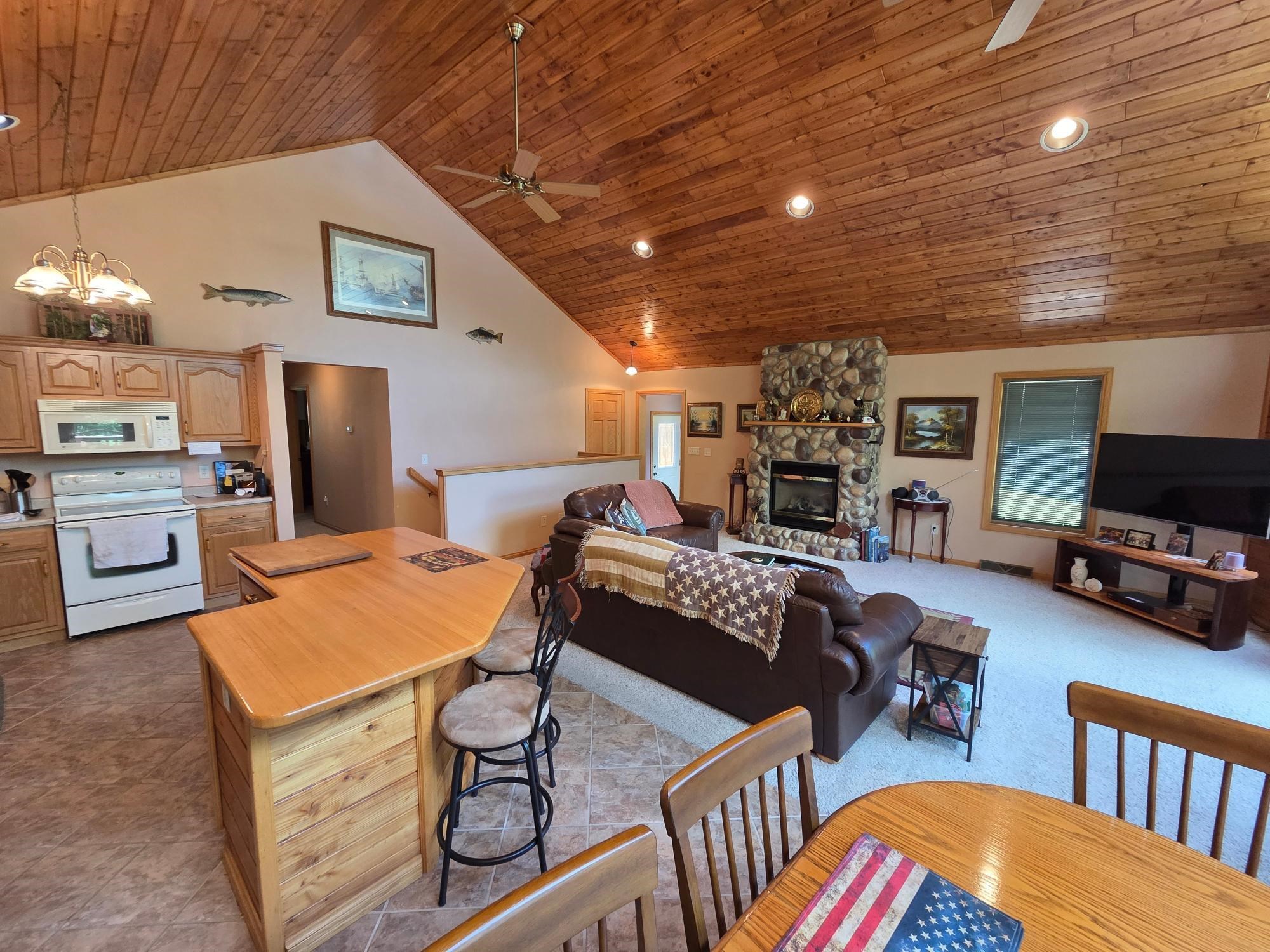 W8656 SILVER BIRCH ROAD, Tomahawk, Wisconsin 54487, 3 Bedrooms Bedrooms, ,3 BathroomsBathrooms,Residential,For Sale,W8656 SILVER BIRCH ROAD,22602874