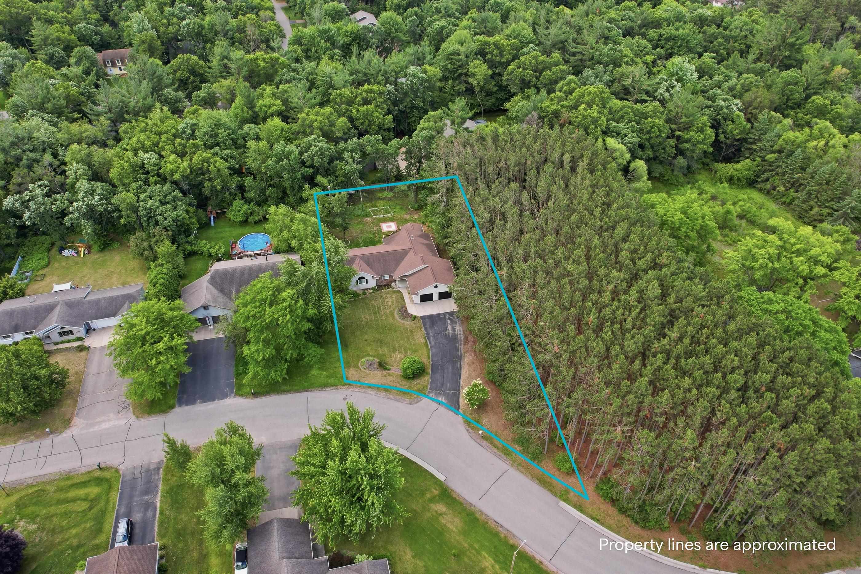 2731 HICKORY DRIVE, Plover, Wisconsin 54467, 3 Bedrooms Bedrooms, ,2 BathroomsBathrooms,Residential,For Sale,2731 HICKORY DRIVE,22602876
