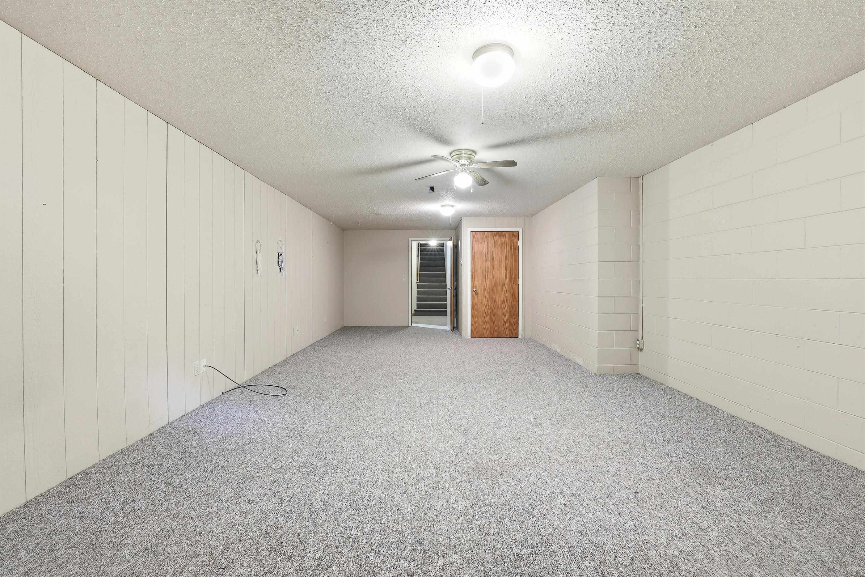 2731 HICKORY DRIVE, Plover, Wisconsin 54467, 3 Bedrooms Bedrooms, ,2 BathroomsBathrooms,Residential,For Sale,2731 HICKORY DRIVE,22602876