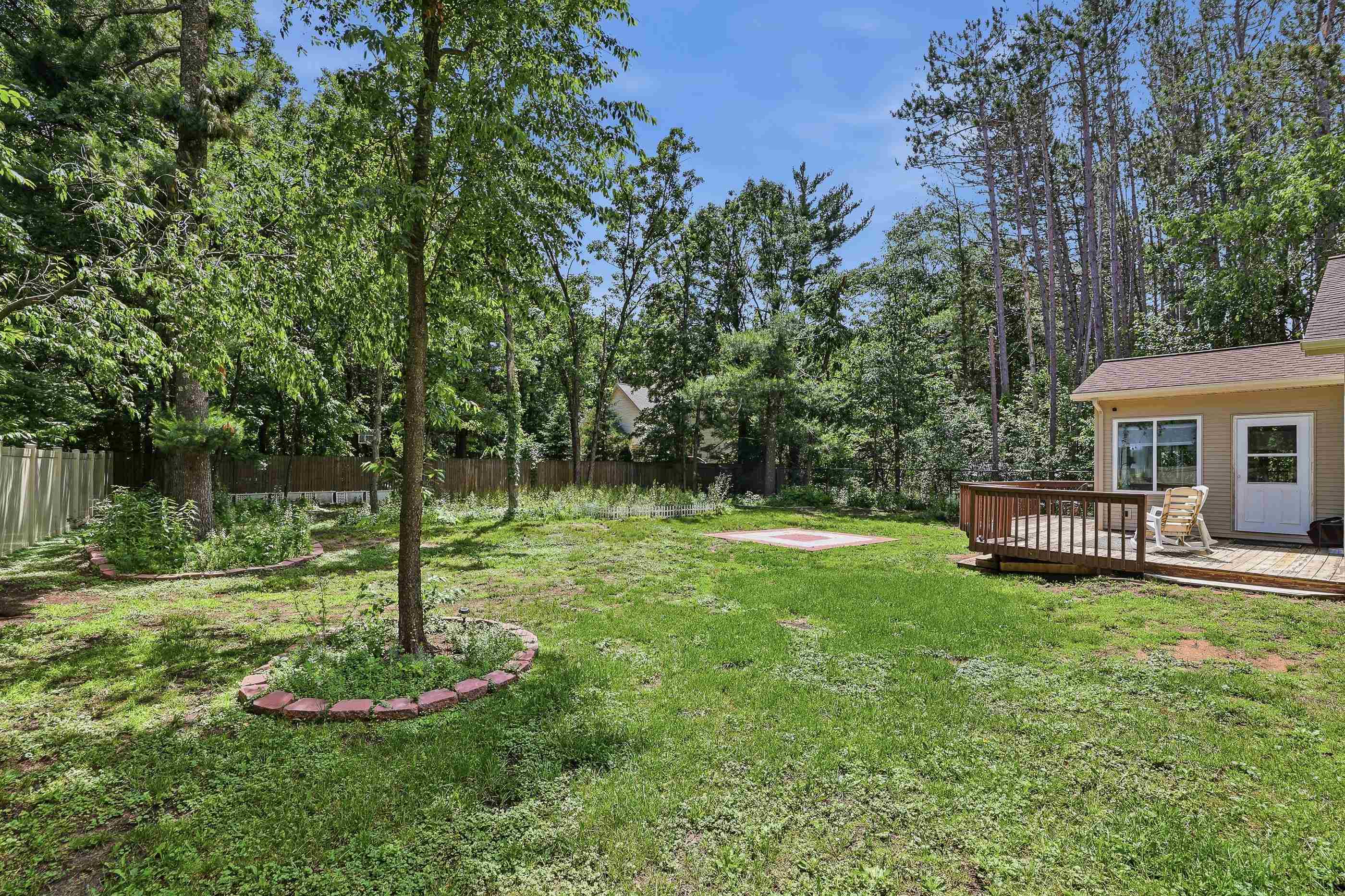 2731 HICKORY DRIVE, Plover, Wisconsin 54467, 3 Bedrooms Bedrooms, ,2 BathroomsBathrooms,Residential,For Sale,2731 HICKORY DRIVE,22602876