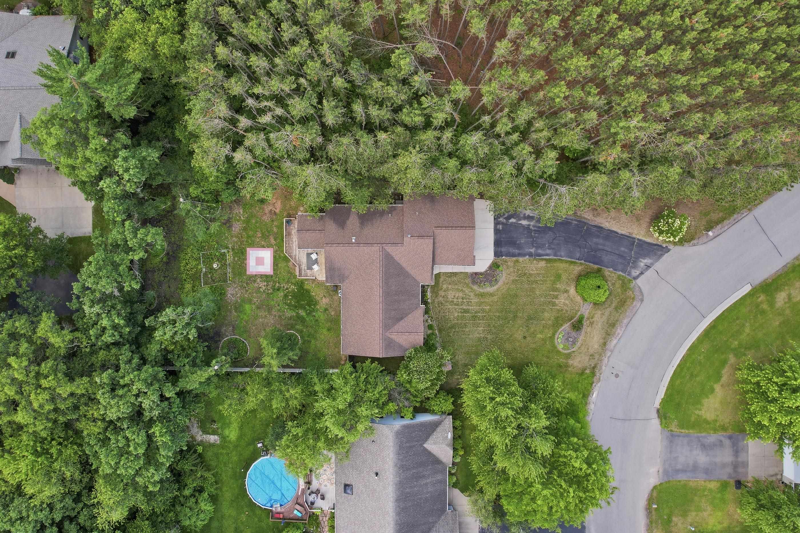 2731 HICKORY DRIVE, Plover, Wisconsin 54467, 3 Bedrooms Bedrooms, ,2 BathroomsBathrooms,Residential,For Sale,2731 HICKORY DRIVE,22602876