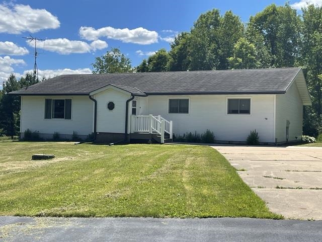 10717 CARY ROCK DRIVE, Marshfield, Wisconsin 54449, 3 Bedrooms Bedrooms, ,2 BathroomsBathrooms,Residential,For Sale,10717 CARY ROCK DRIVE,22602877
