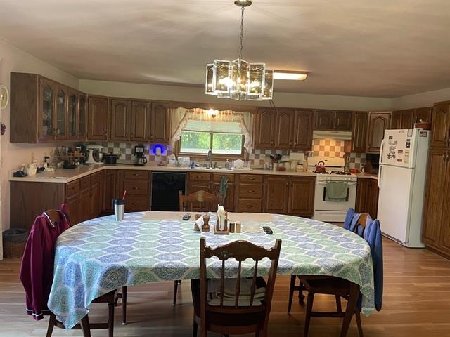 10717 CARY ROCK DRIVE, Marshfield, Wisconsin 54449, 3 Bedrooms Bedrooms, ,2 BathroomsBathrooms,Residential,For Sale,10717 CARY ROCK DRIVE,22602877