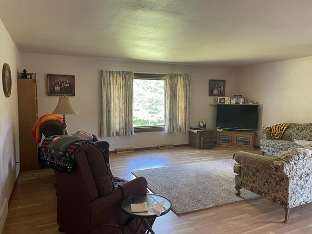 10717 CARY ROCK DRIVE, Marshfield, Wisconsin 54449, 3 Bedrooms Bedrooms, ,2 BathroomsBathrooms,Residential,For Sale,10717 CARY ROCK DRIVE,22602877
