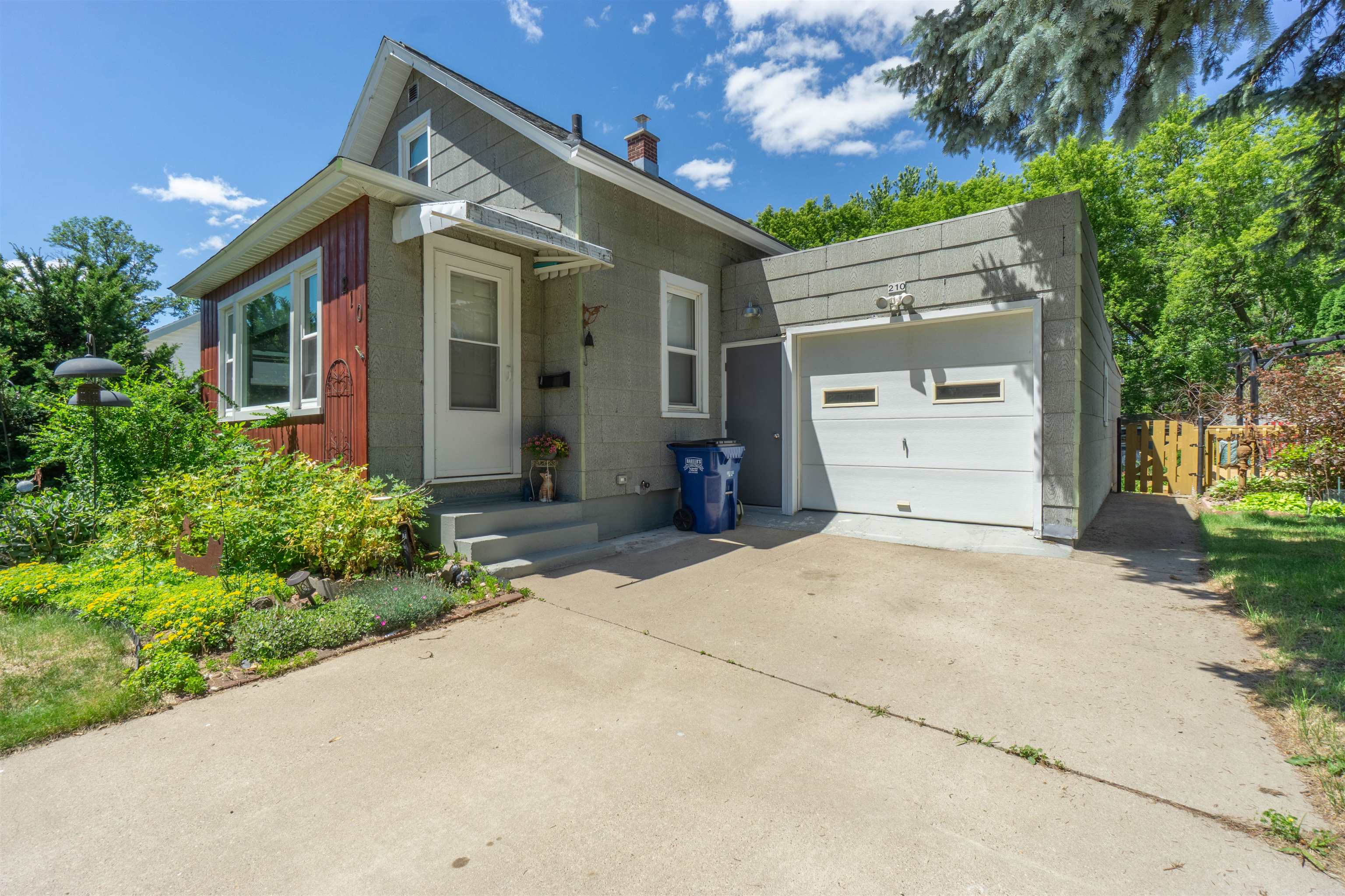 210 MORRIS STREET, Schofield, Wisconsin 54476, 3 Bedrooms Bedrooms, ,1 BathroomBathrooms,Residential,For Sale,210 MORRIS STREET,22602878