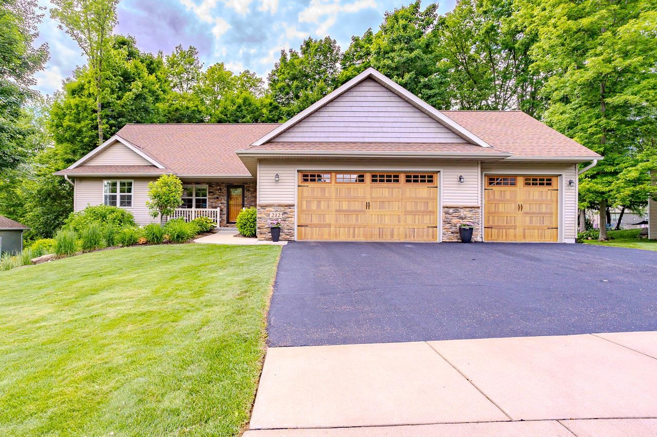 212 TUZIGOOT LANE, Wausau, Wisconsin 54403, 4 Bedrooms Bedrooms, ,3 BathroomsBathrooms,Residential,For Sale,212 TUZIGOOT LANE,22602881