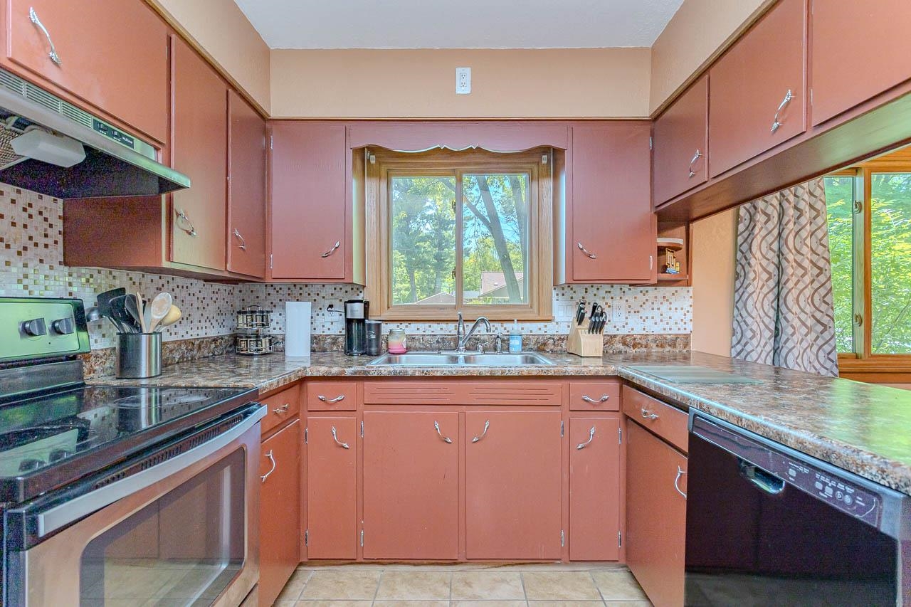 1812 DALEY AVENUE, Weston, Wisconsin 54476-0000, 4 Bedrooms Bedrooms, ,1 BathroomBathrooms,Residential,For Sale,1812 DALEY AVENUE,22602882