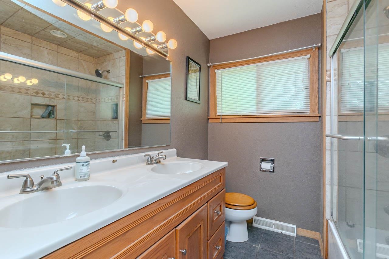 1812 DALEY AVENUE, Weston, Wisconsin 54476-0000, 4 Bedrooms Bedrooms, ,1 BathroomBathrooms,Residential,For Sale,1812 DALEY AVENUE,22602882