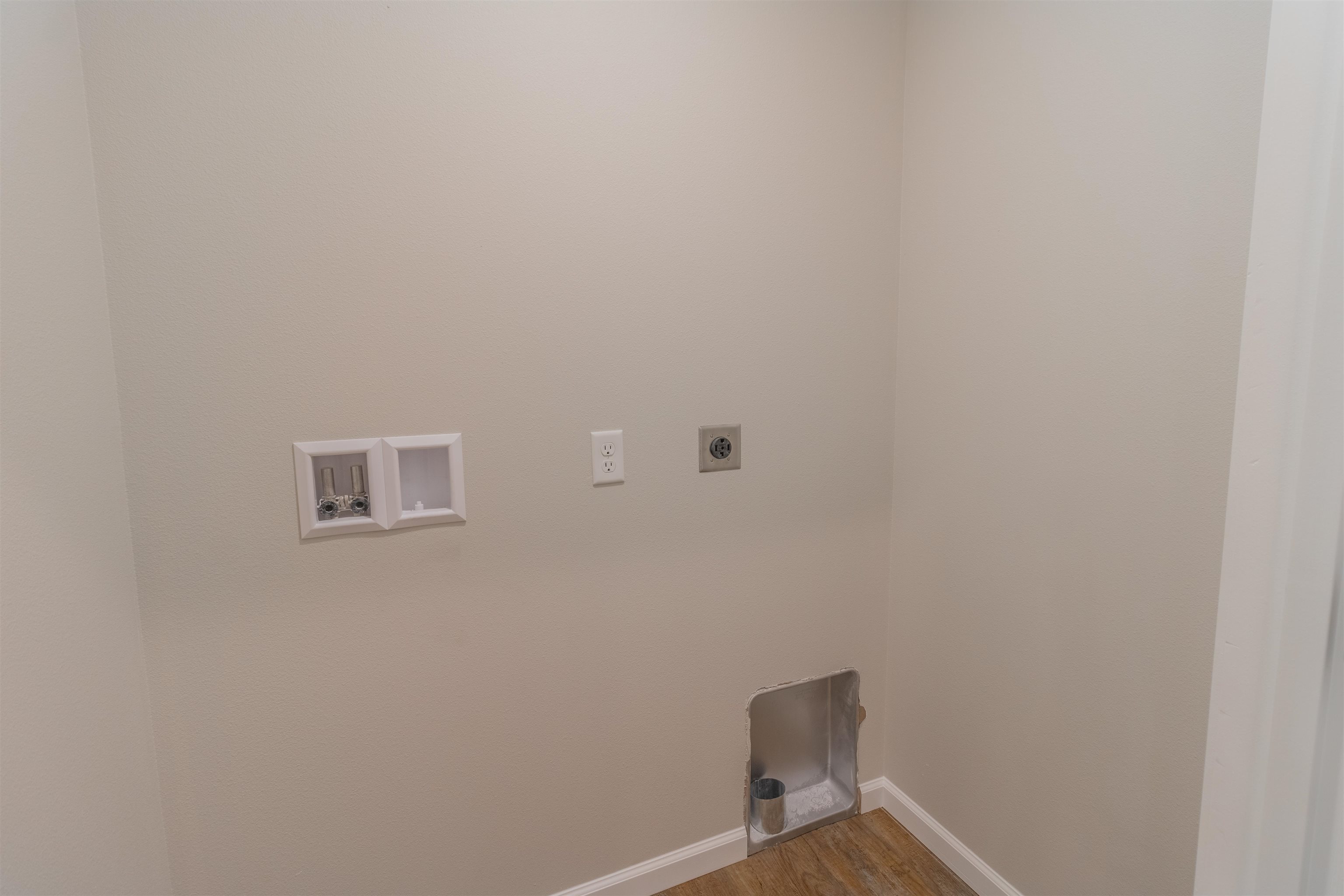 5526 FOREST CREEK ROAD, Stevens Point, Wisconsin 54482, 3 Bedrooms Bedrooms, ,2 BathroomsBathrooms,Residential,For Sale,5526 FOREST CREEK ROAD,22602891