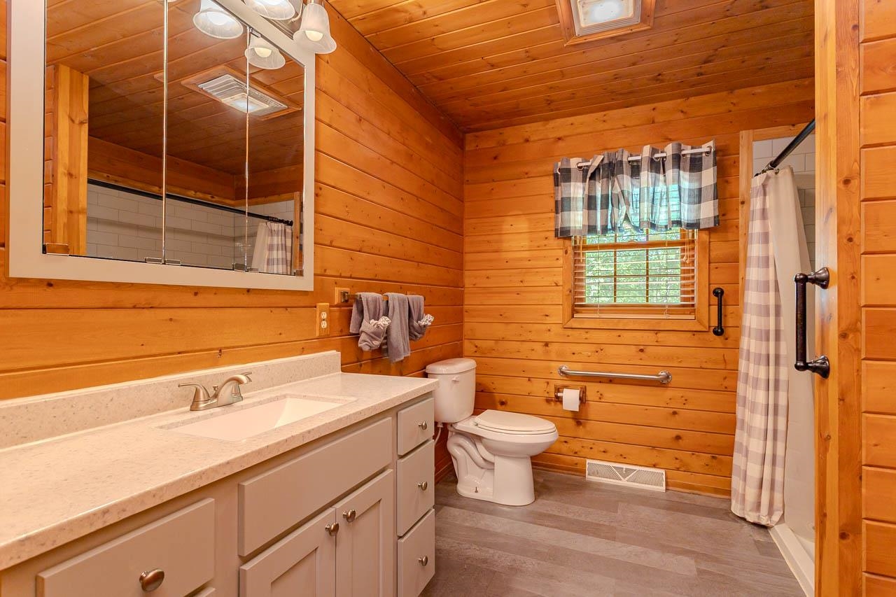 W6691 THE CLEARING, Merrill, Wisconsin 54452, 3 Bedrooms Bedrooms, ,2 BathroomsBathrooms,Residential,For Sale,W6691 THE CLEARING,22602893