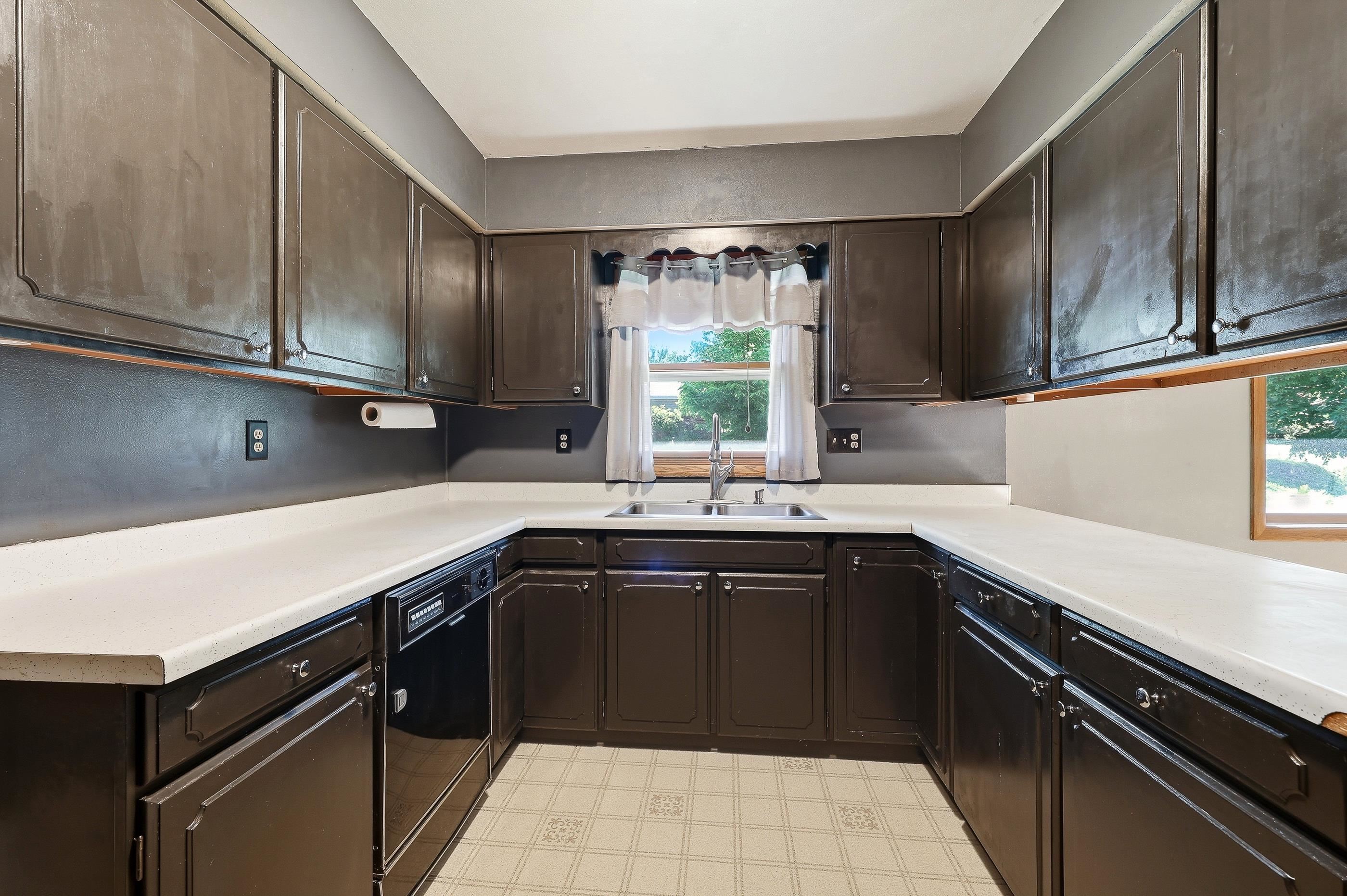 908 S 11TH STREET, Wausau, Wisconsin 54403, 5 Bedrooms Bedrooms, ,1 BathroomBathrooms,Residential,For Sale,908 S 11TH STREET,22602894