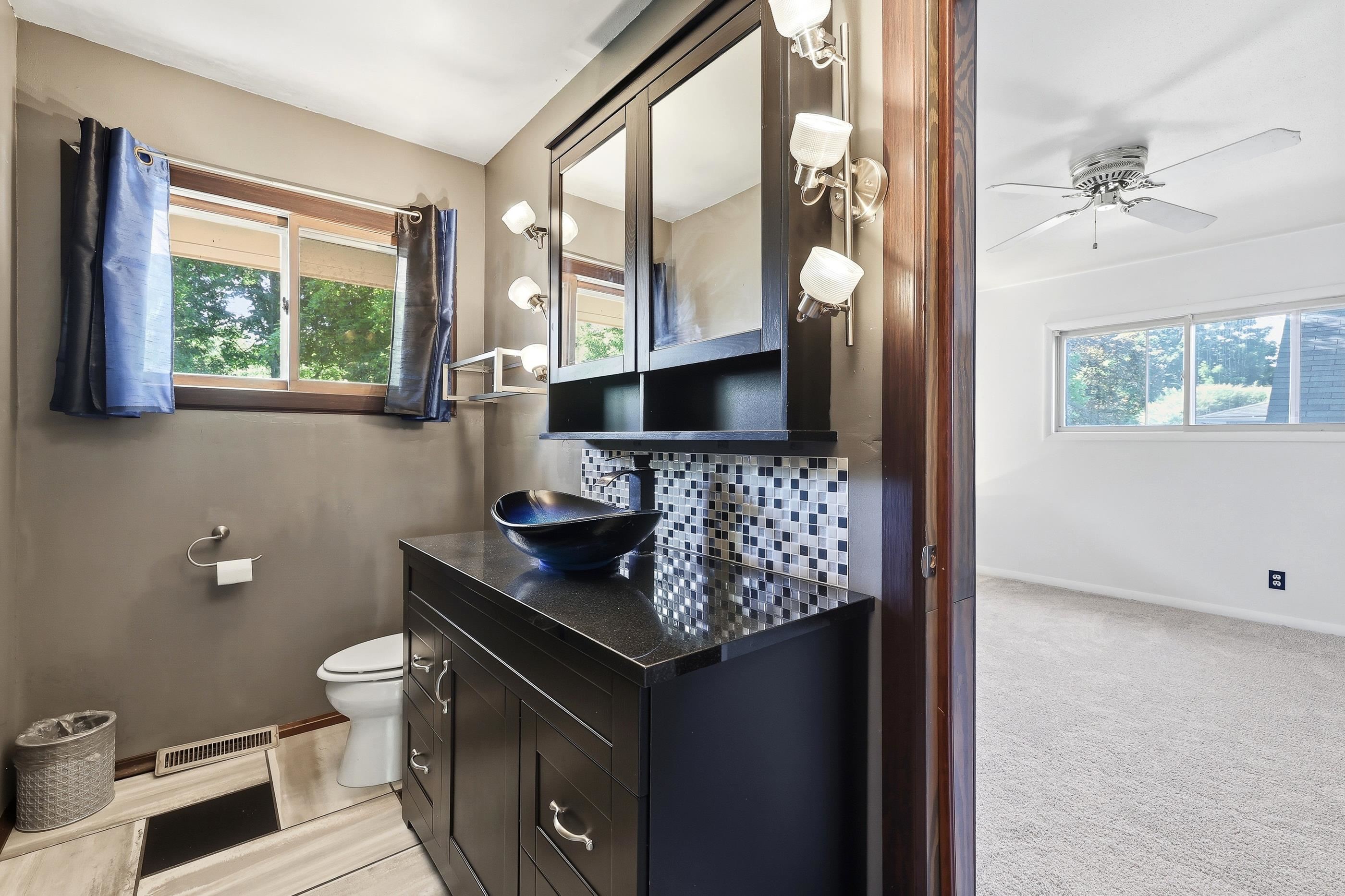 908 S 11TH STREET, Wausau, Wisconsin 54403, 5 Bedrooms Bedrooms, ,1 BathroomBathrooms,Residential,For Sale,908 S 11TH STREET,22602894