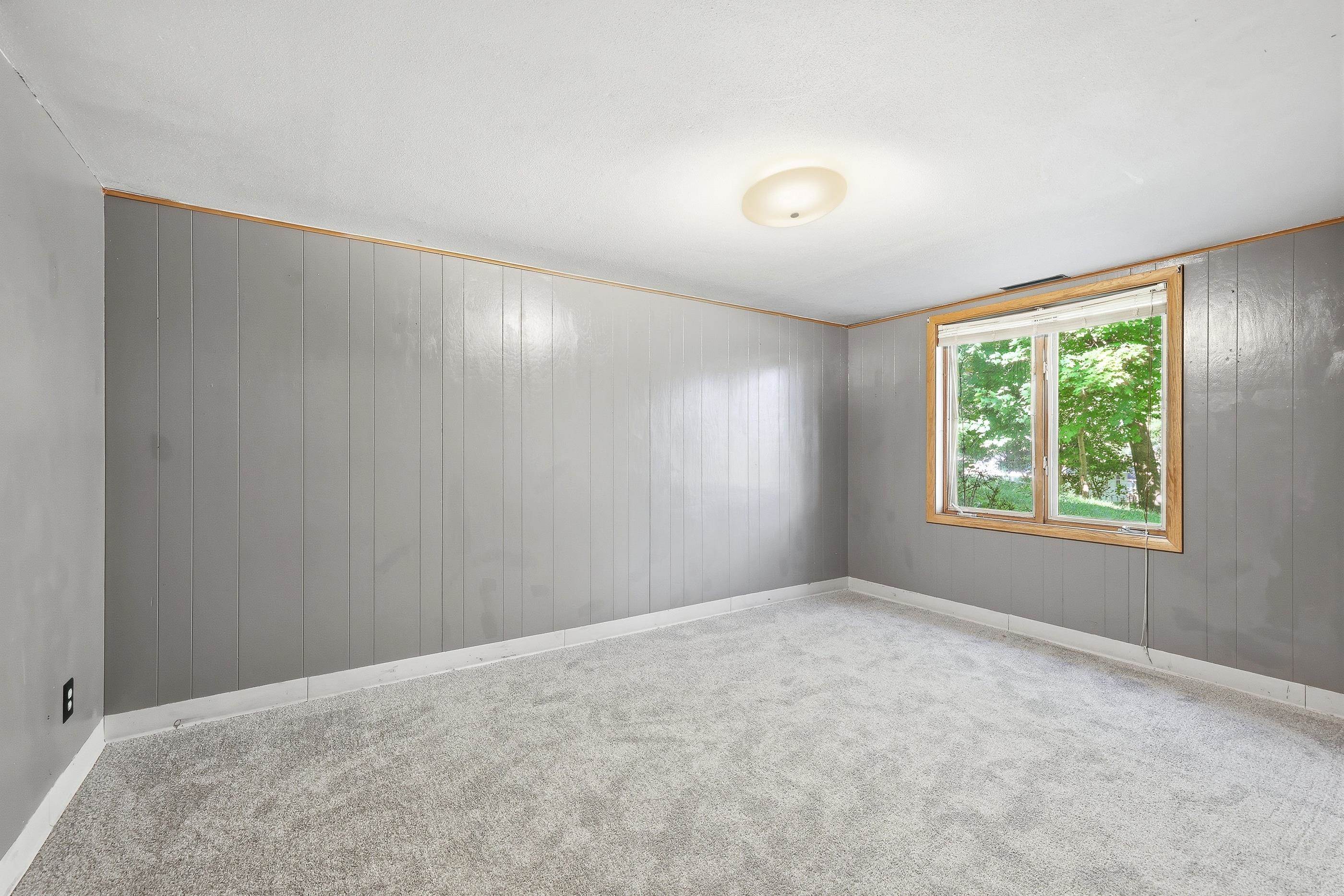 908 S 11TH STREET, Wausau, Wisconsin 54403, 5 Bedrooms Bedrooms, ,1 BathroomBathrooms,Residential,For Sale,908 S 11TH STREET,22602894