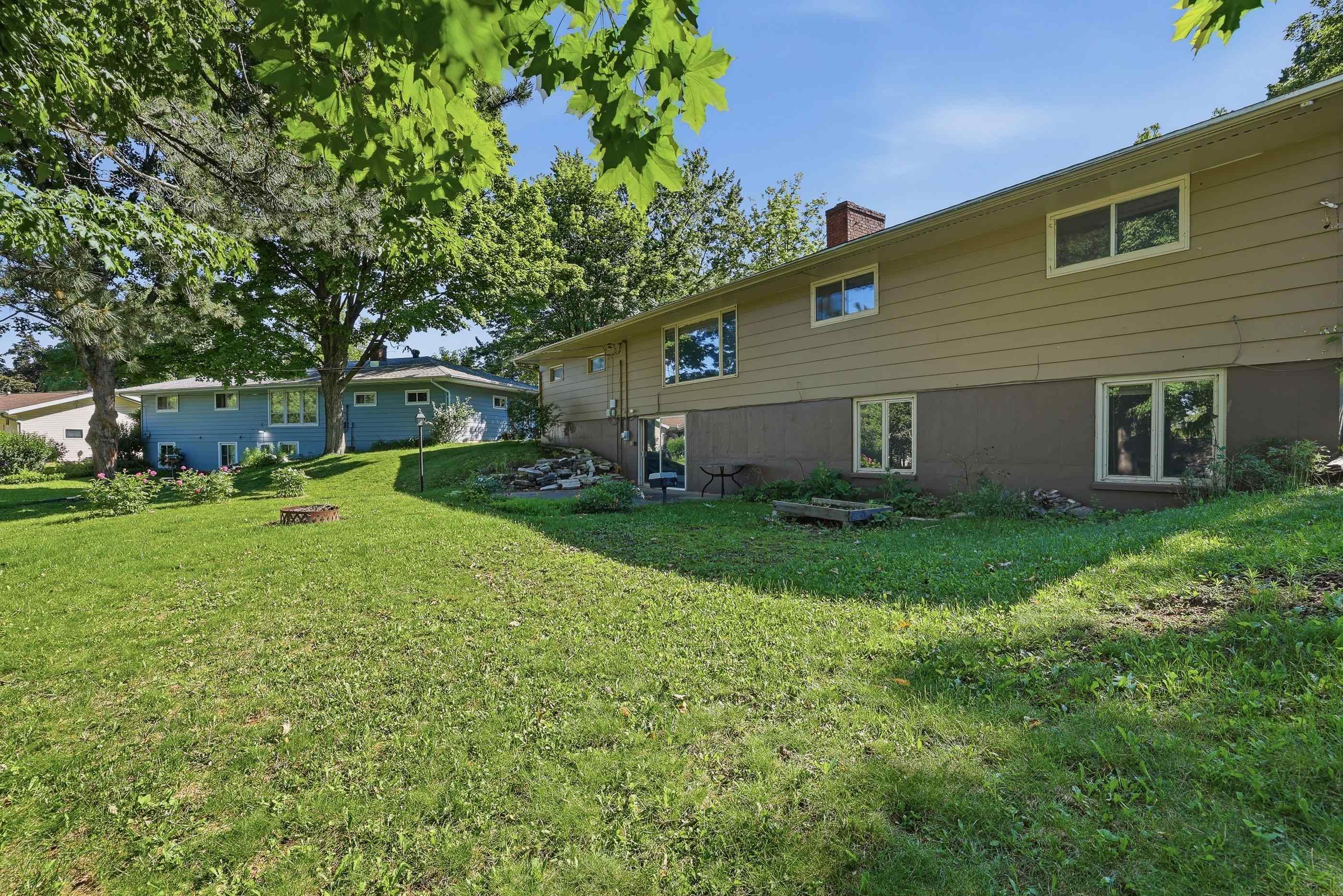 908 S 11TH STREET, Wausau, Wisconsin 54403, 5 Bedrooms Bedrooms, ,1 BathroomBathrooms,Residential,For Sale,908 S 11TH STREET,22602894