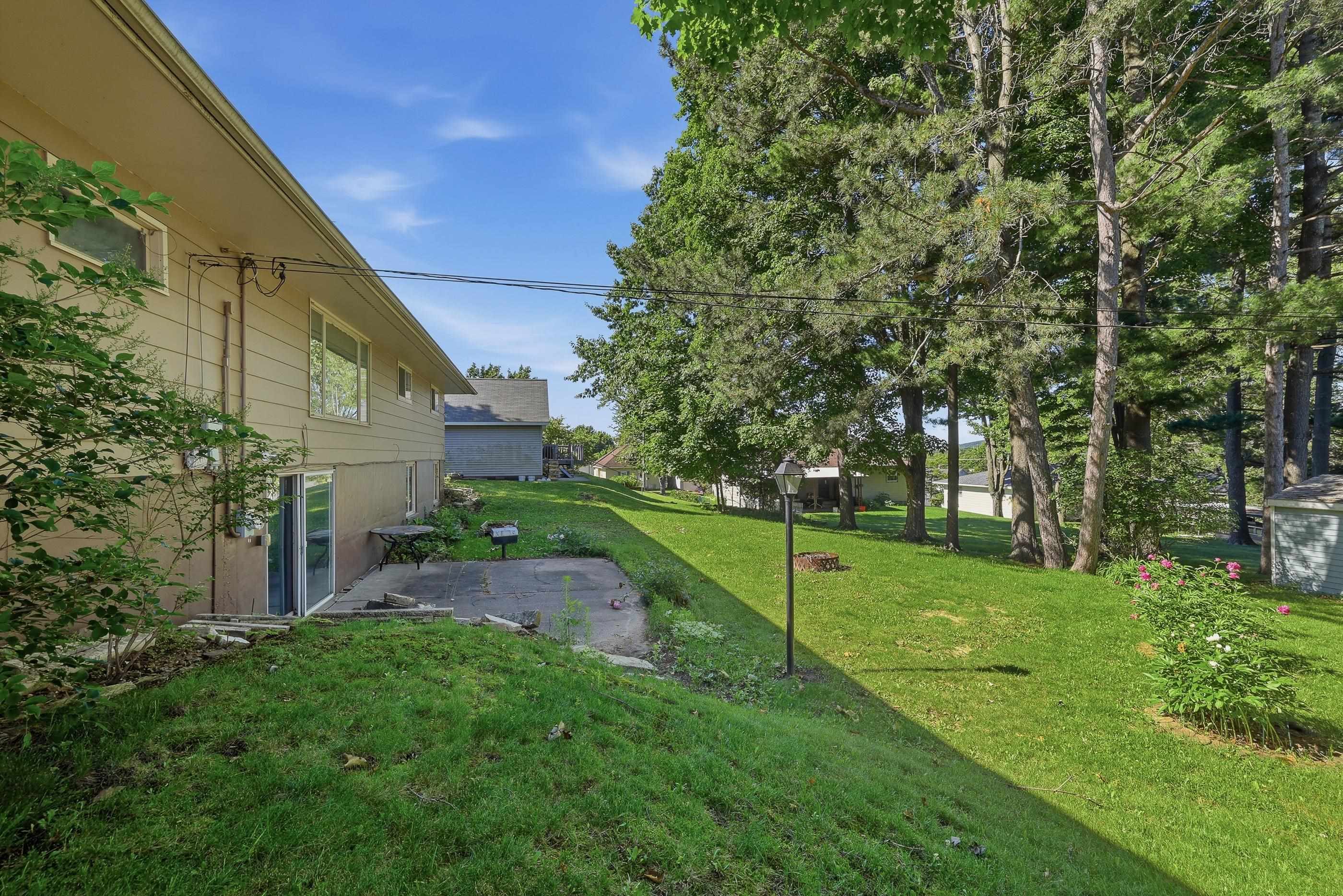908 S 11TH STREET, Wausau, Wisconsin 54403, 5 Bedrooms Bedrooms, ,1 BathroomBathrooms,Residential,For Sale,908 S 11TH STREET,22602894