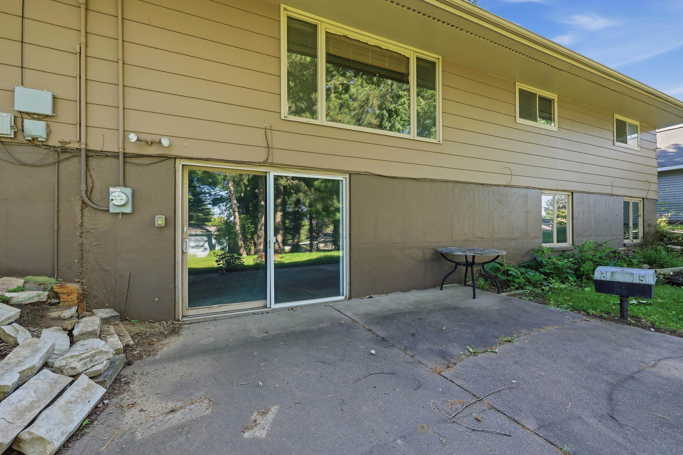 908 S 11TH STREET, Wausau, Wisconsin 54403, 5 Bedrooms Bedrooms, ,1 BathroomBathrooms,Residential,For Sale,908 S 11TH STREET,22602894