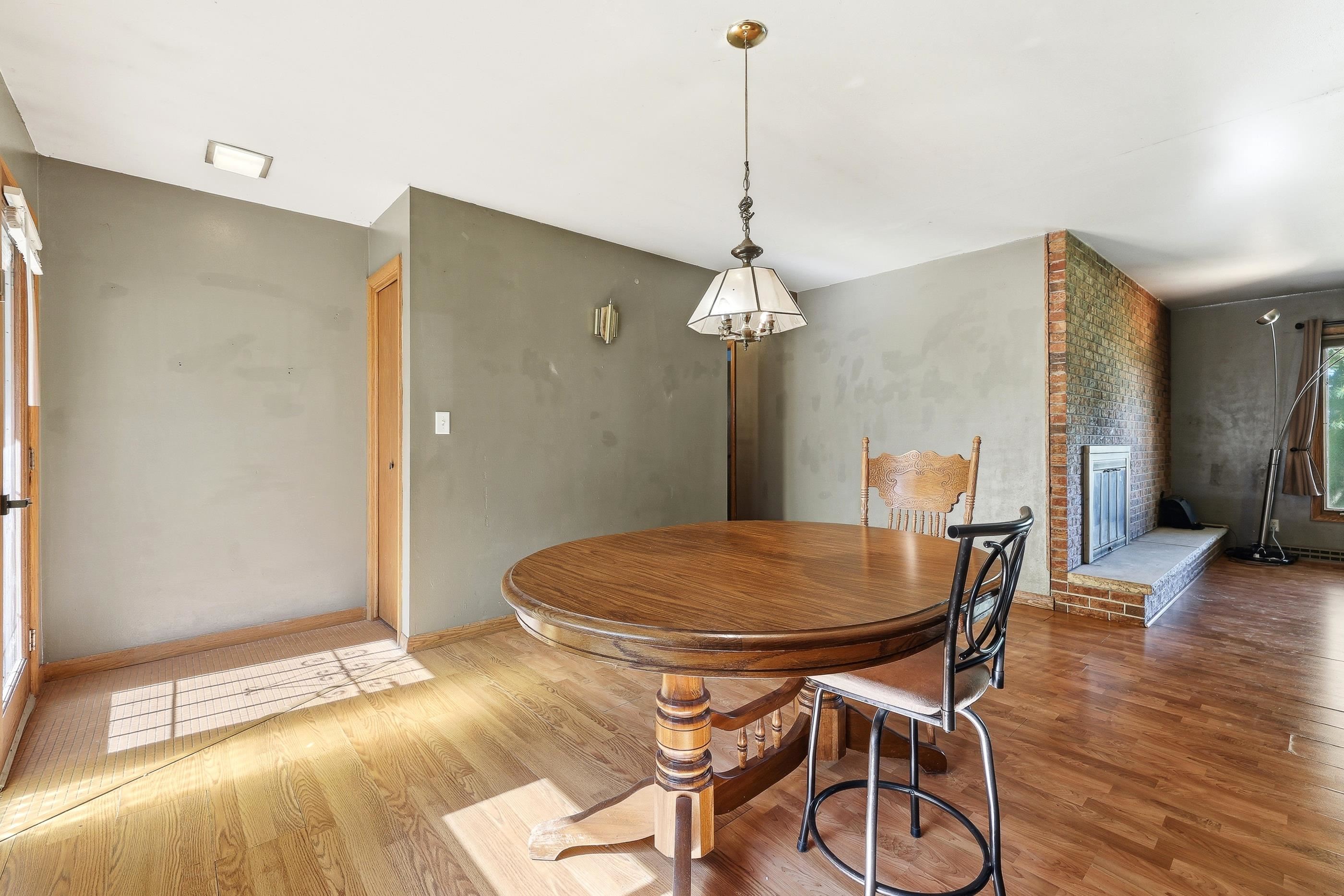 908 S 11TH STREET, Wausau, Wisconsin 54403, 5 Bedrooms Bedrooms, ,1 BathroomBathrooms,Residential,For Sale,908 S 11TH STREET,22602894