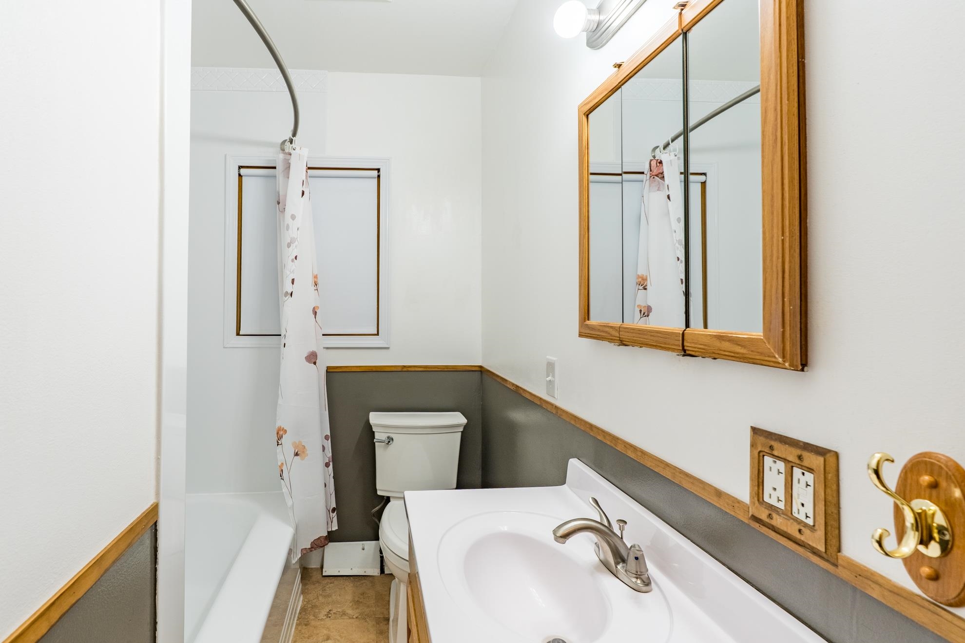 1120 S 8TH AVENUE, Wausau, Wisconsin 54401, 3 Bedrooms Bedrooms, ,1 BathroomBathrooms,Residential,For Sale,1120 S 8TH AVENUE,22602895