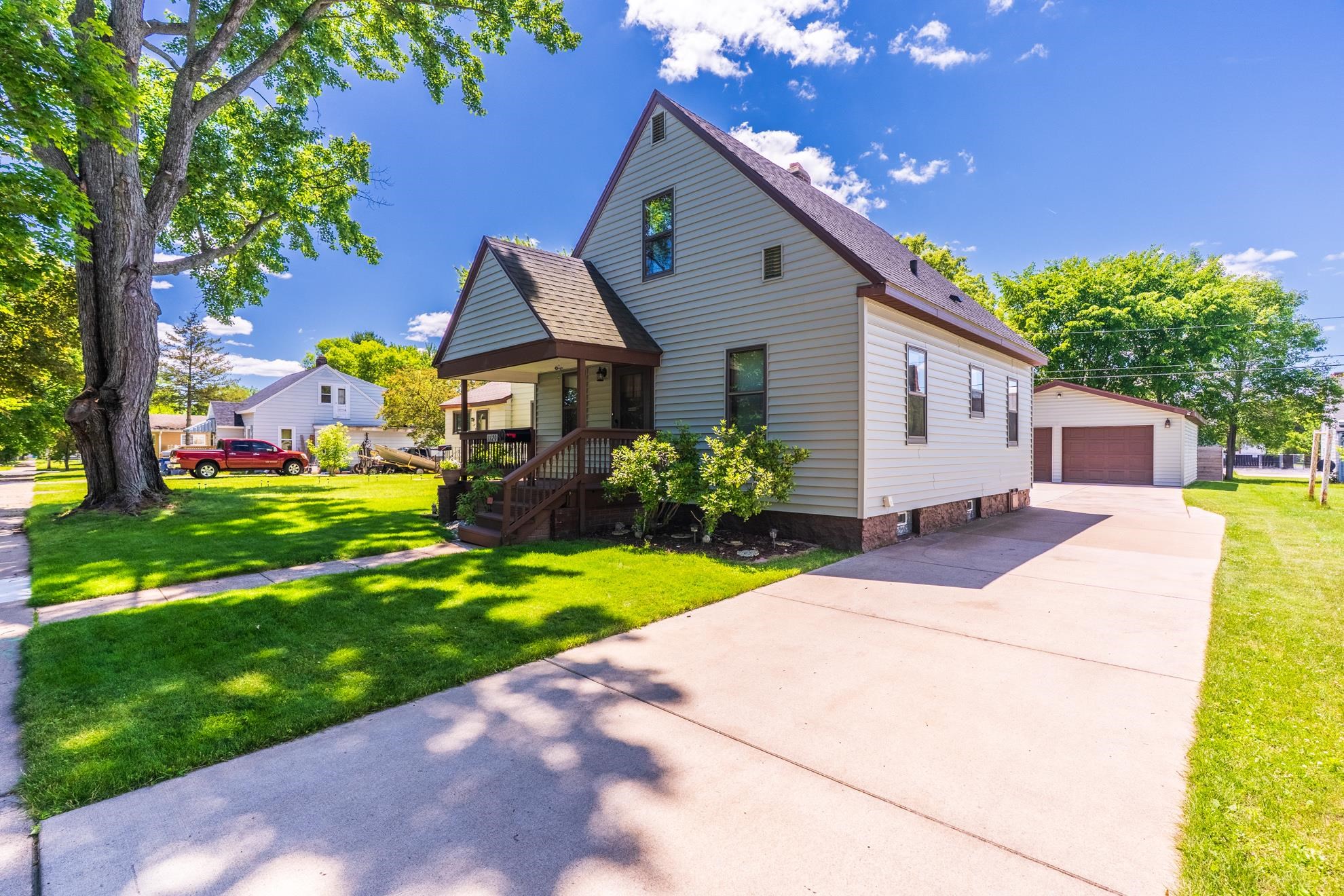1120 S 8TH AVENUE, Wausau, Wisconsin 54401, 3 Bedrooms Bedrooms, ,1 BathroomBathrooms,Residential,For Sale,1120 S 8TH AVENUE,22602895