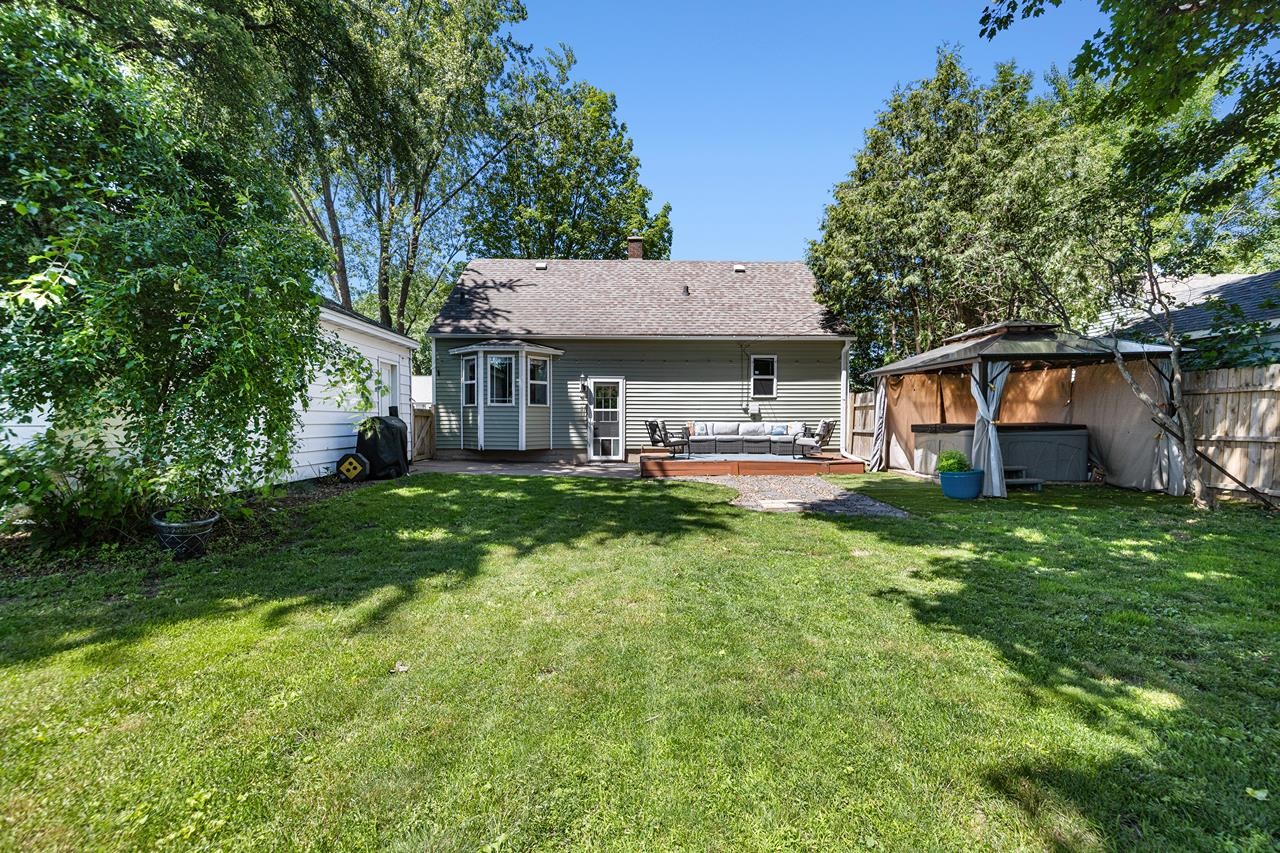 521 N 9TH AVENUE, Wausau, Wisconsin 54401, 4 Bedrooms Bedrooms, ,1 BathroomBathrooms,Residential,For Sale,521 N 9TH AVENUE,22602898