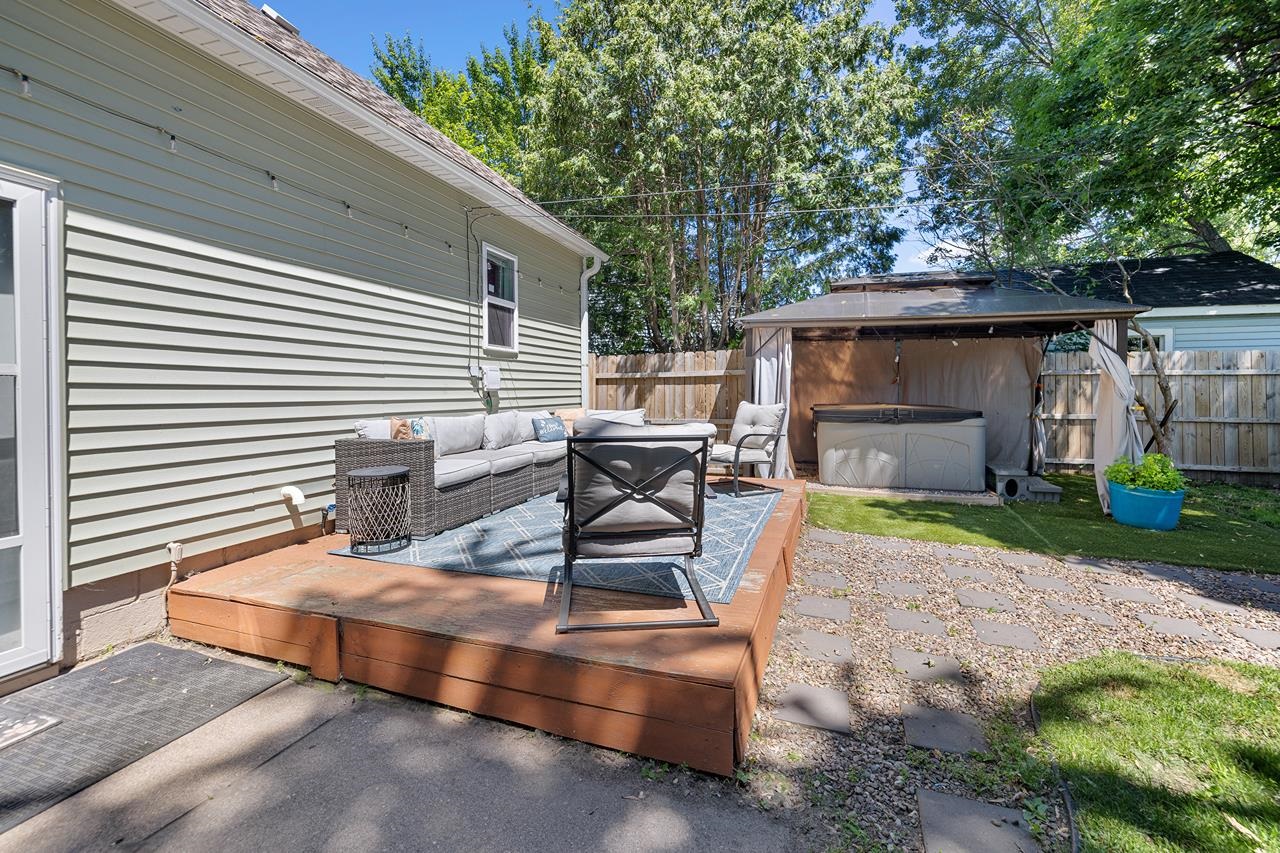 521 N 9TH AVENUE, Wausau, Wisconsin 54401, 4 Bedrooms Bedrooms, ,1 BathroomBathrooms,Residential,For Sale,521 N 9TH AVENUE,22602898