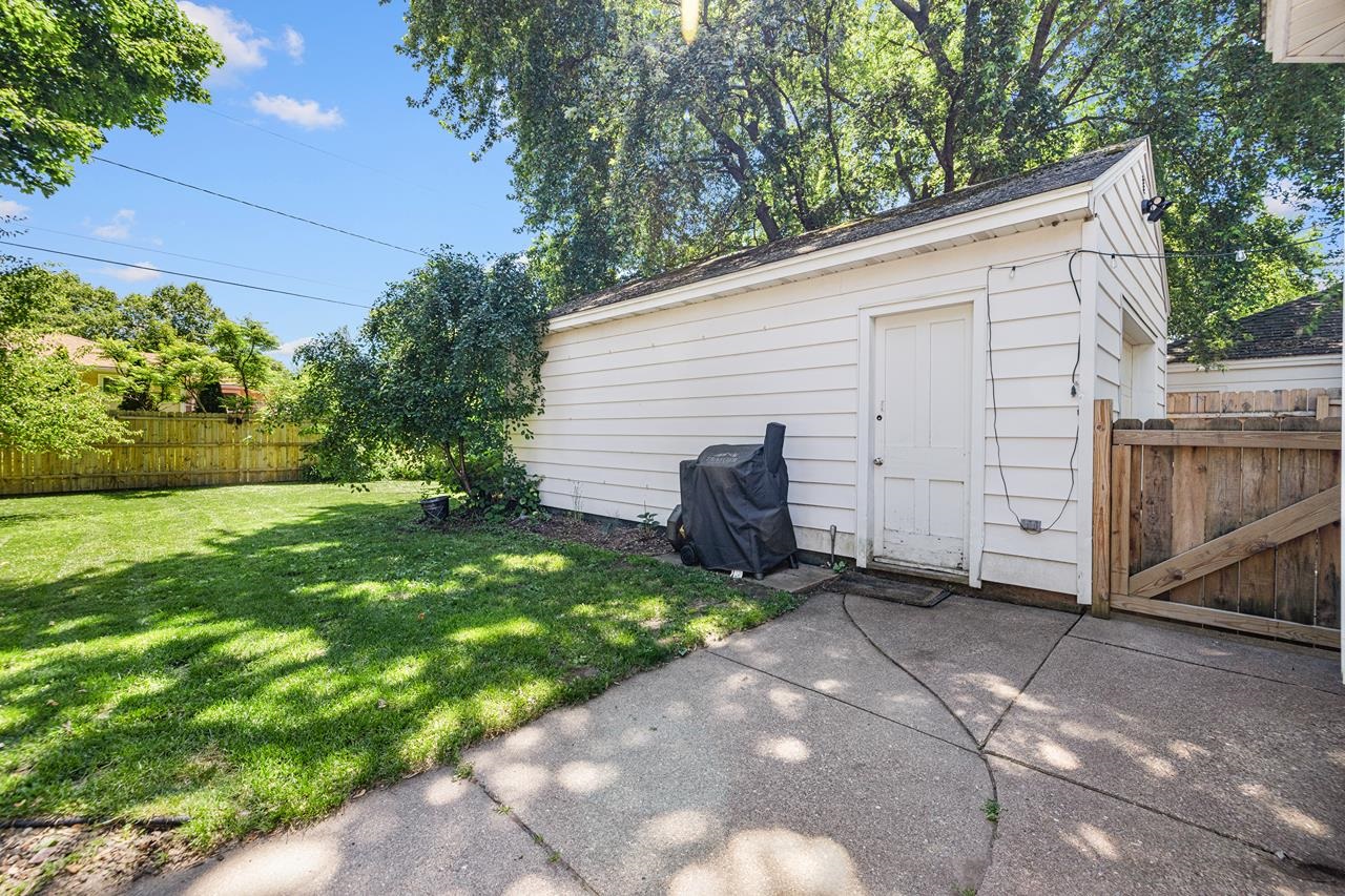521 N 9TH AVENUE, Wausau, Wisconsin 54401, 4 Bedrooms Bedrooms, ,1 BathroomBathrooms,Residential,For Sale,521 N 9TH AVENUE,22602898