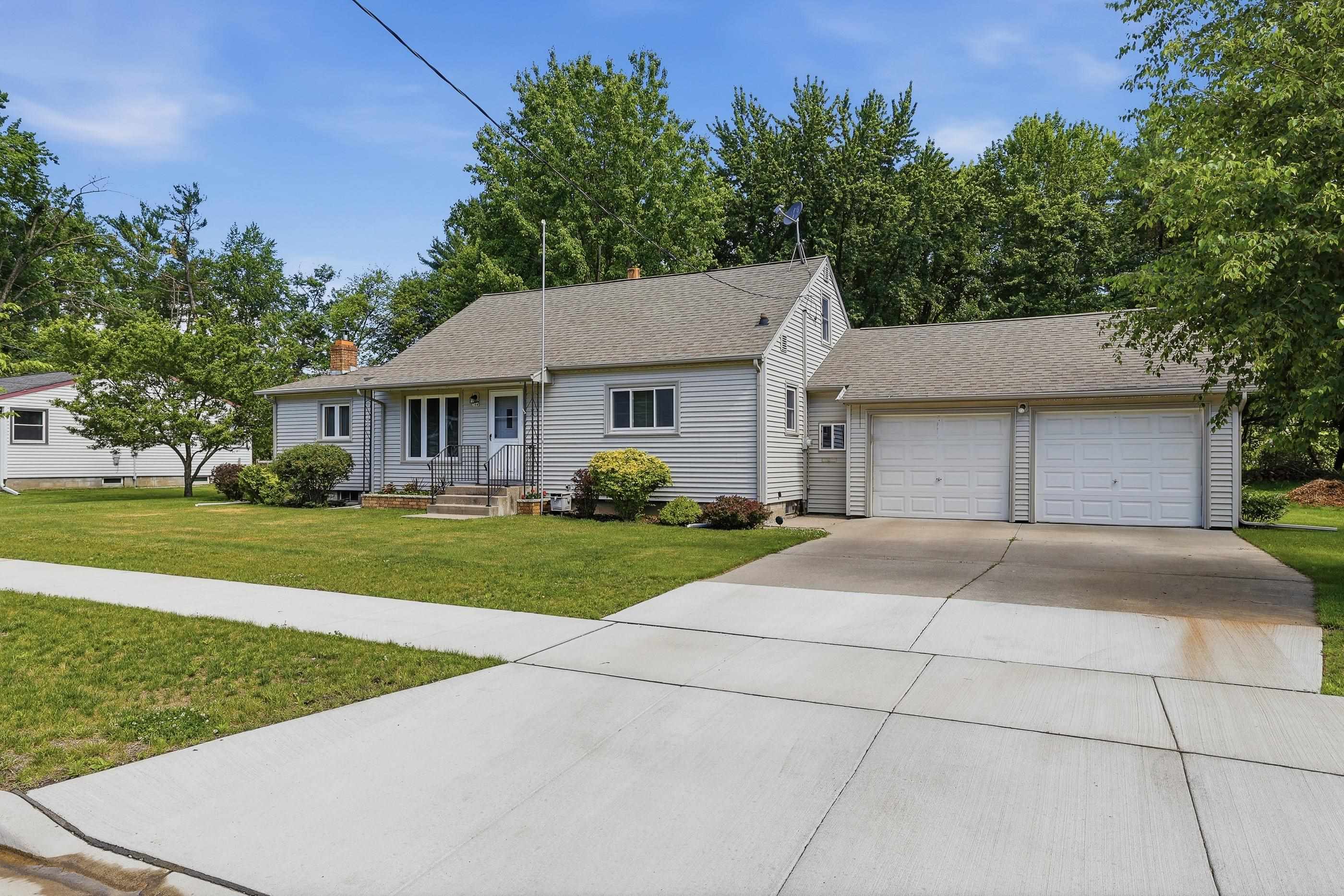 308 WALKER STREET, Stevens Point, Wisconsin 54481, 3 Bedrooms Bedrooms, ,1 BathroomBathrooms,Residential,For Sale,308 WALKER STREET,22602910