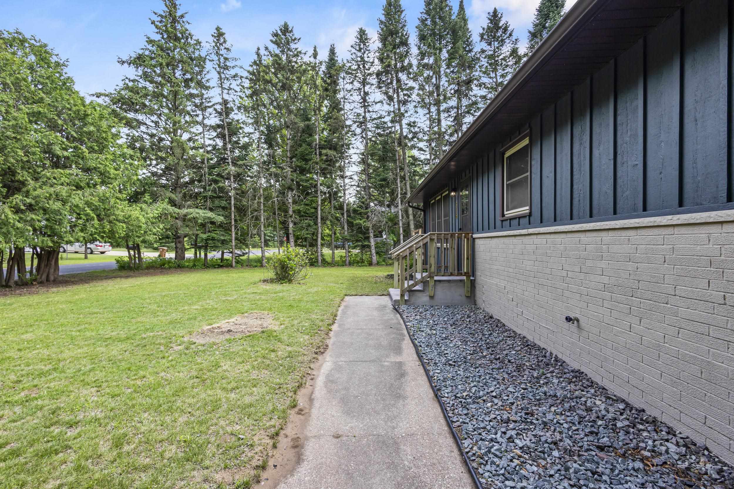 316 WOOD LANE, Stevens Point, Wisconsin 54481, 3 Bedrooms Bedrooms, ,2 BathroomsBathrooms,Residential,For Sale,316 WOOD LANE,22602913
