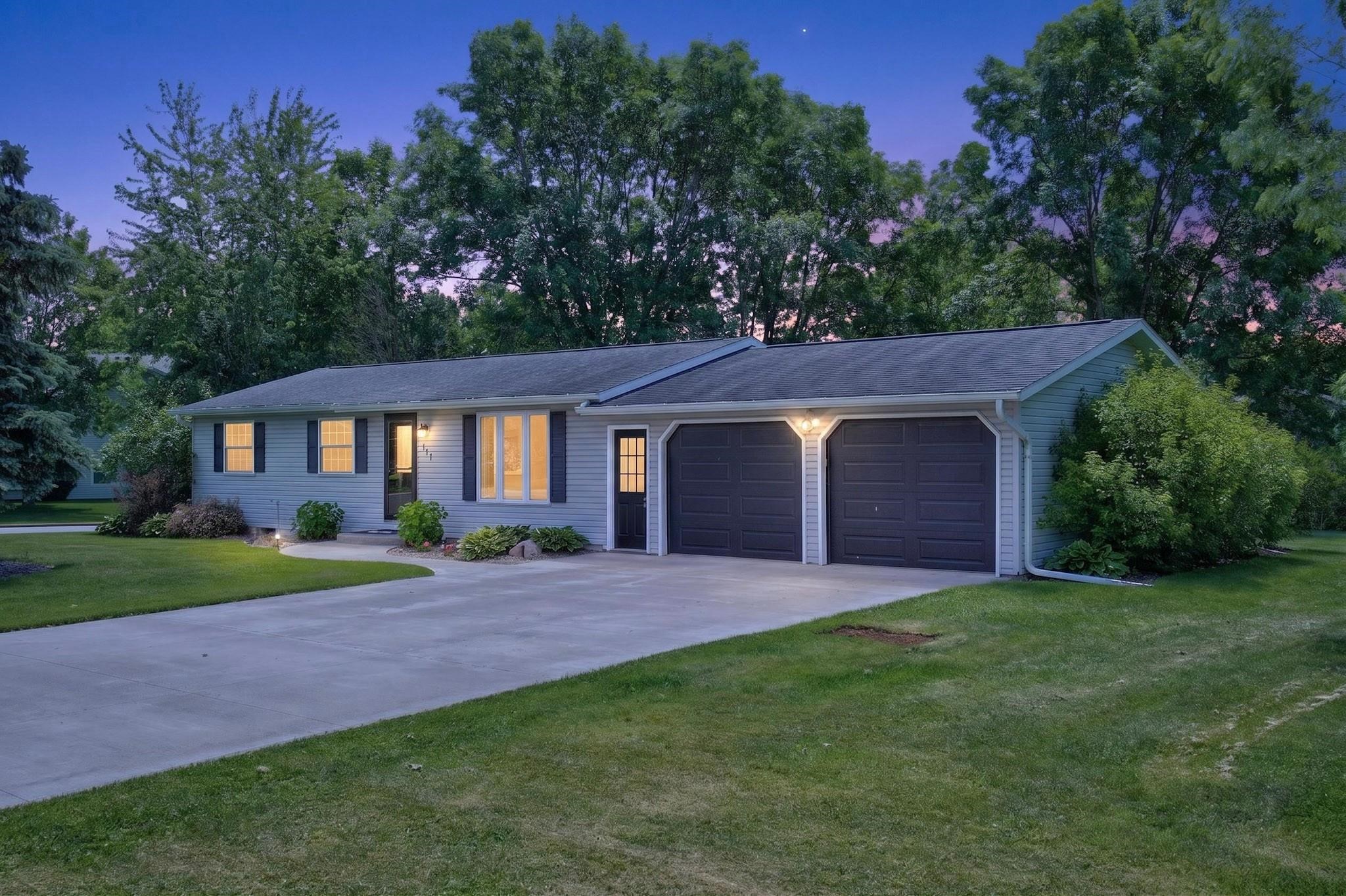 111 W ELM STREET, Abbotsford, Wisconsin 54405, 3 Bedrooms Bedrooms, ,2 BathroomsBathrooms,Residential,For Sale,111 W ELM STREET,22602919