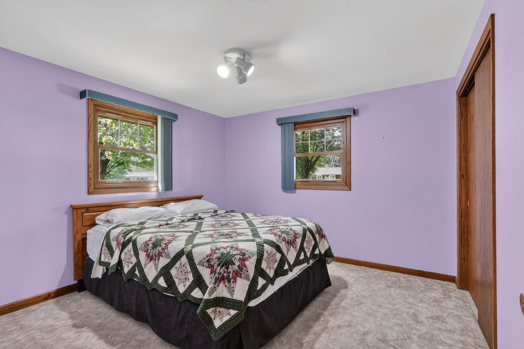 1060 LAKEWOOD LANE, Wisconsin Rapids, Wisconsin 54494, 3 Bedrooms Bedrooms, ,2 BathroomsBathrooms,Residential,For Sale,1060 LAKEWOOD LANE,22602923