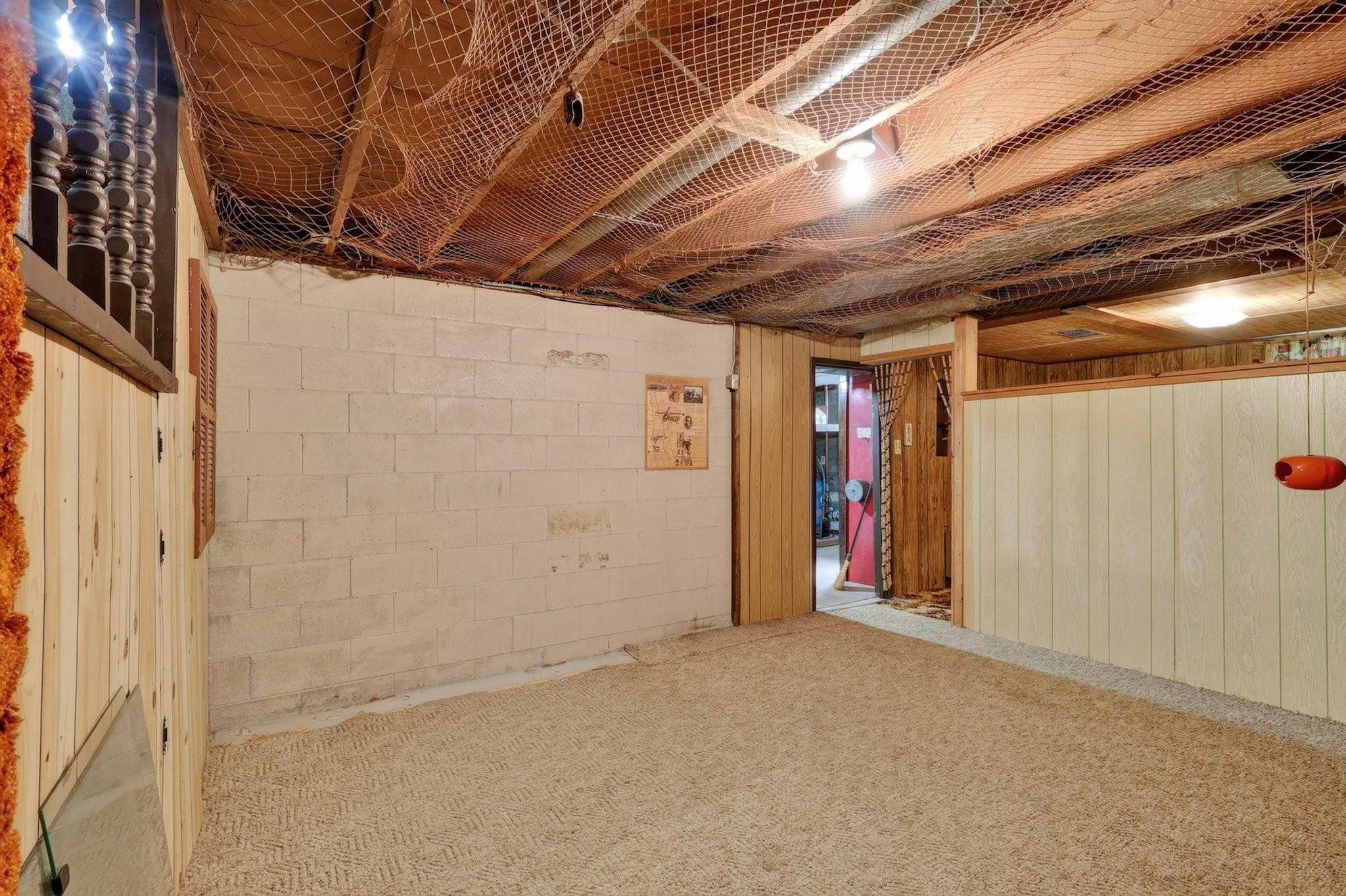 1060 LAKEWOOD LANE, Wisconsin Rapids, Wisconsin 54494, 3 Bedrooms Bedrooms, ,2 BathroomsBathrooms,Residential,For Sale,1060 LAKEWOOD LANE,22602923