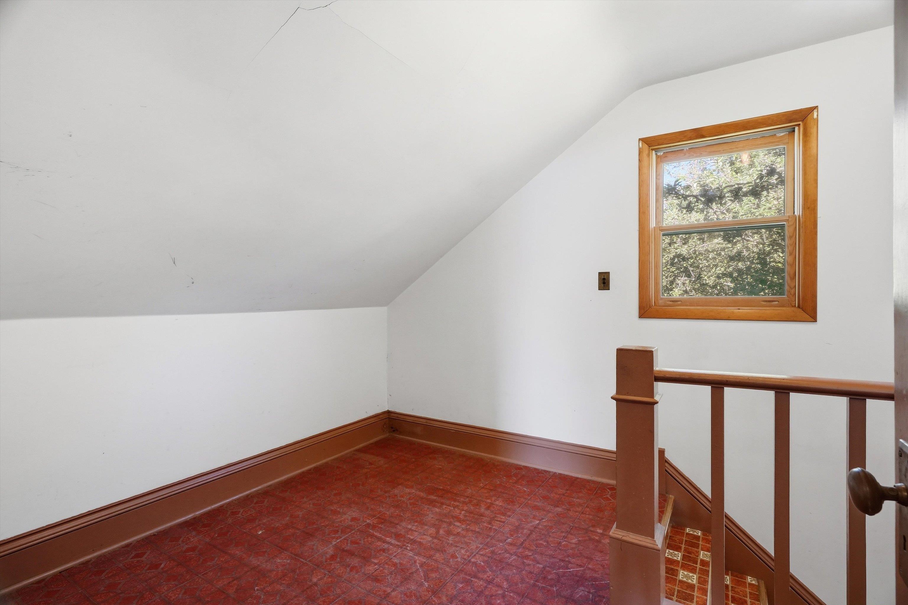 400 N VINE AVENUE, Marshfield, Wisconsin 54449, 4 Bedrooms Bedrooms, ,1 BathroomBathrooms,Residential,For Sale,400 N VINE AVENUE,22602925