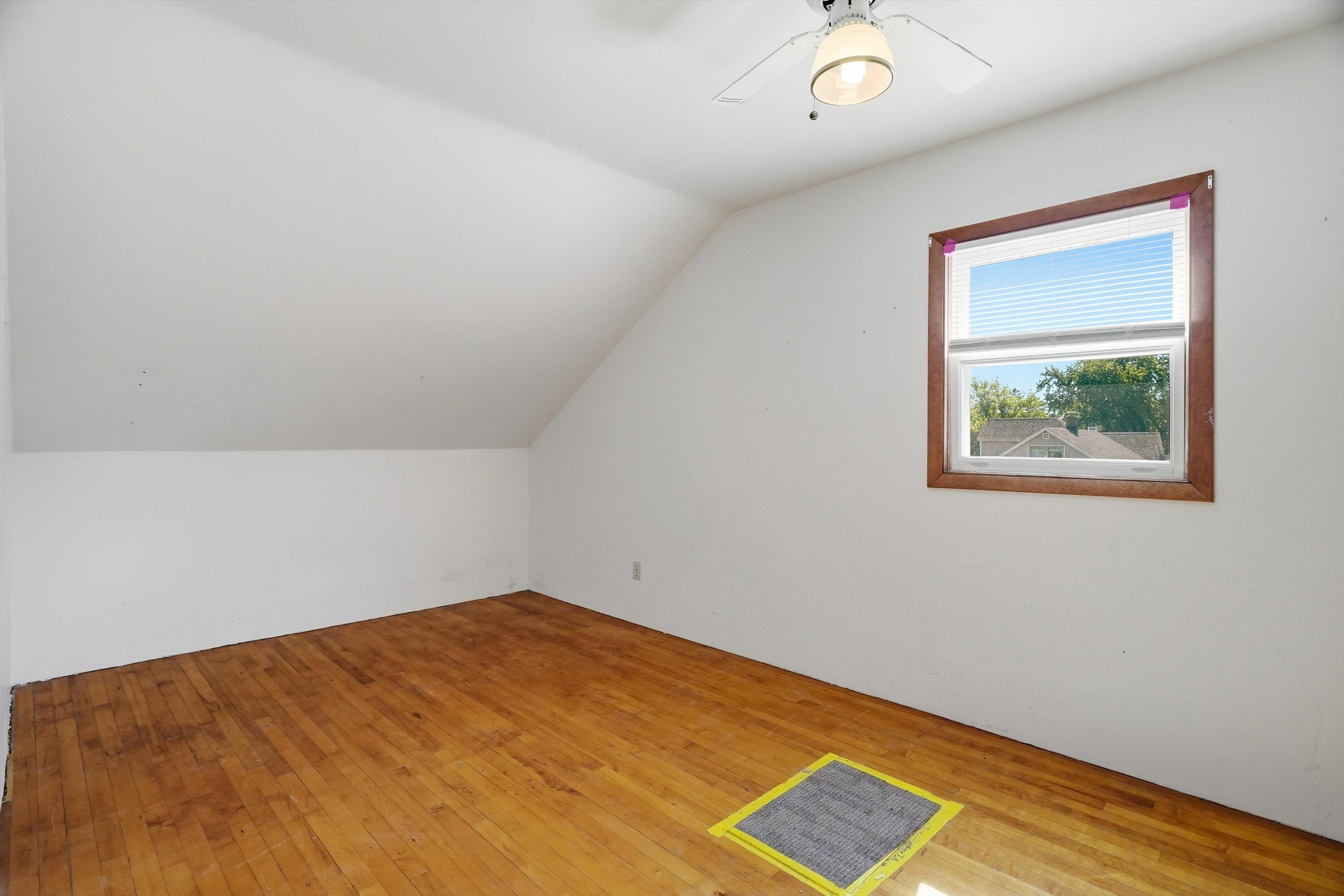 400 N VINE AVENUE, Marshfield, Wisconsin 54449, 4 Bedrooms Bedrooms, ,1 BathroomBathrooms,Residential,For Sale,400 N VINE AVENUE,22602925