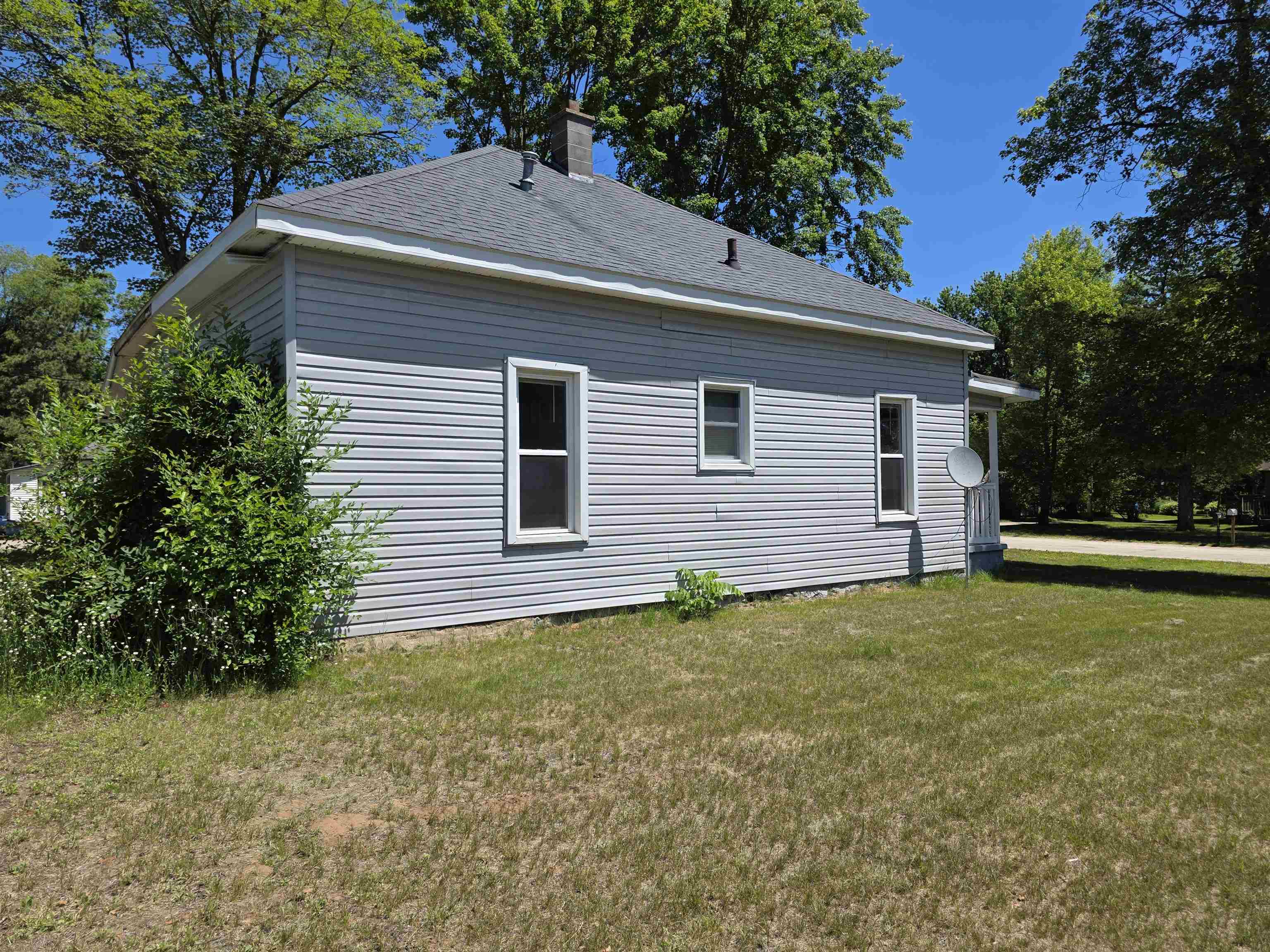 607 S MILLER STREET, Oxford, Wisconsin 53952, 2 Bedrooms Bedrooms, ,1 BathroomBathrooms,Residential,For Sale,607 S MILLER STREET,22602926