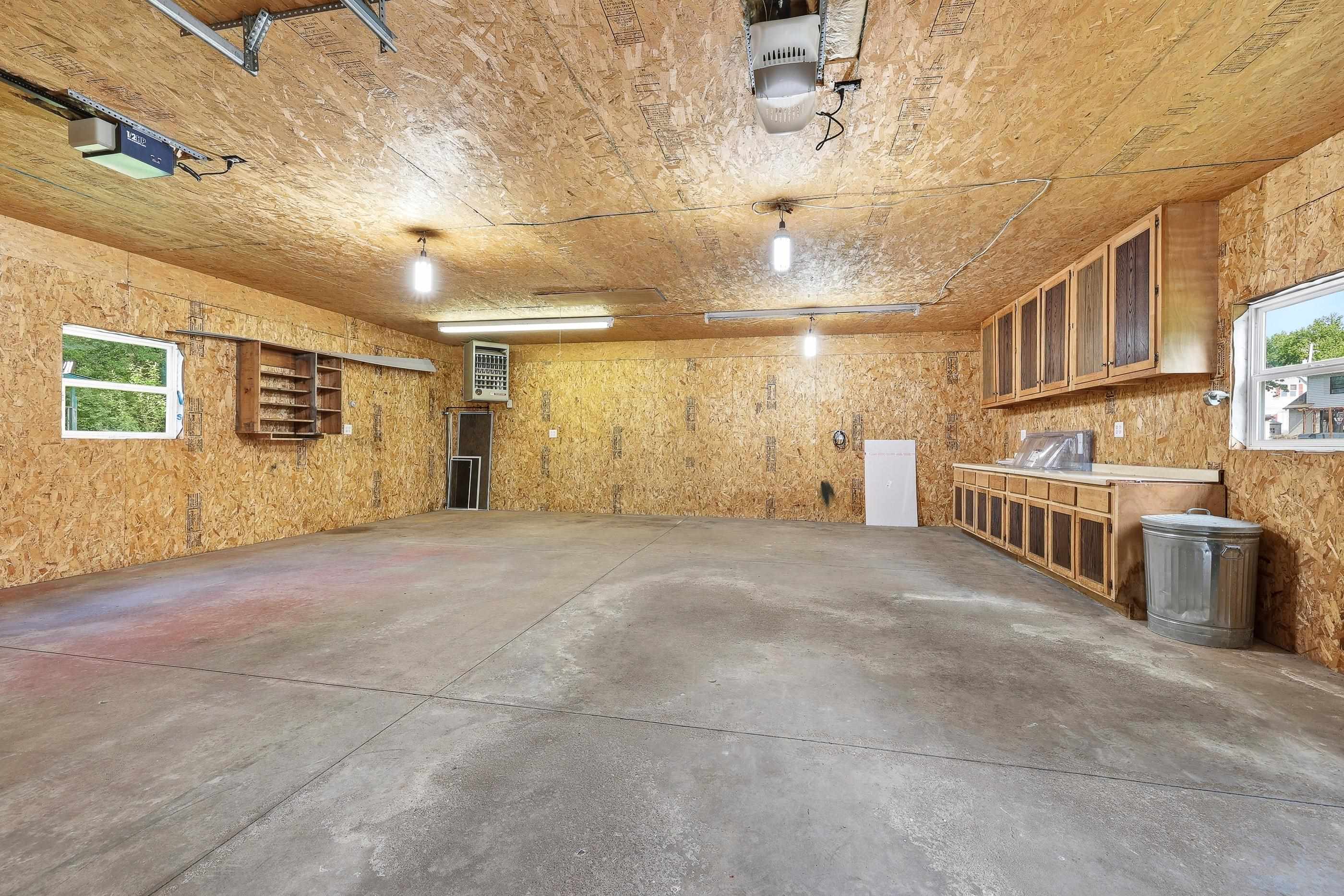 814 S OAK AVENUE, Marshfield, Wisconsin 54449, 2 Bedrooms Bedrooms, ,1 BathroomBathrooms,Residential,For Sale,814 S OAK AVENUE,22602928