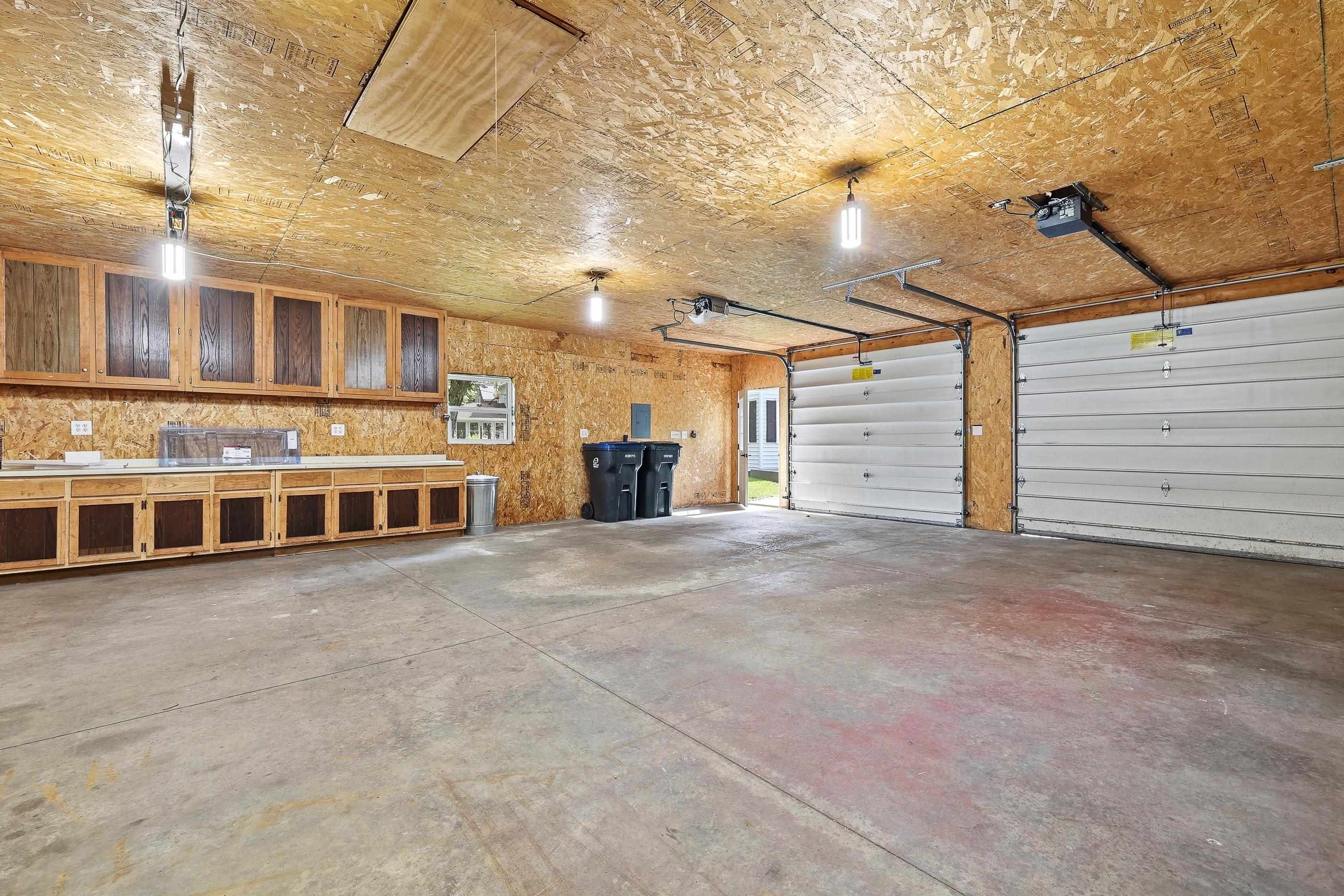 814 S OAK AVENUE, Marshfield, Wisconsin 54449, 2 Bedrooms Bedrooms, ,1 BathroomBathrooms,Residential,For Sale,814 S OAK AVENUE,22602928
