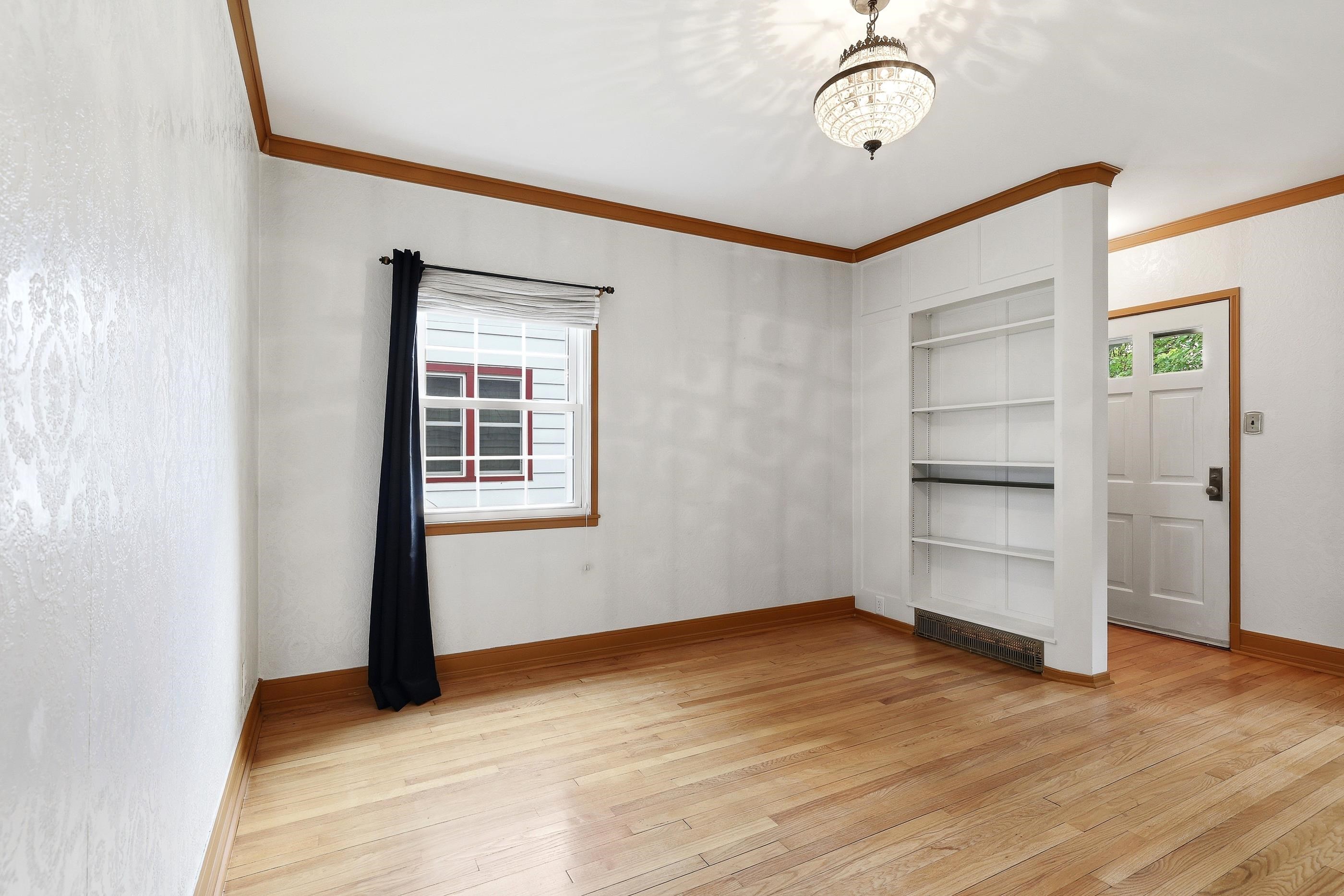 814 S OAK AVENUE, Marshfield, Wisconsin 54449, 2 Bedrooms Bedrooms, ,1 BathroomBathrooms,Residential,For Sale,814 S OAK AVENUE,22602928