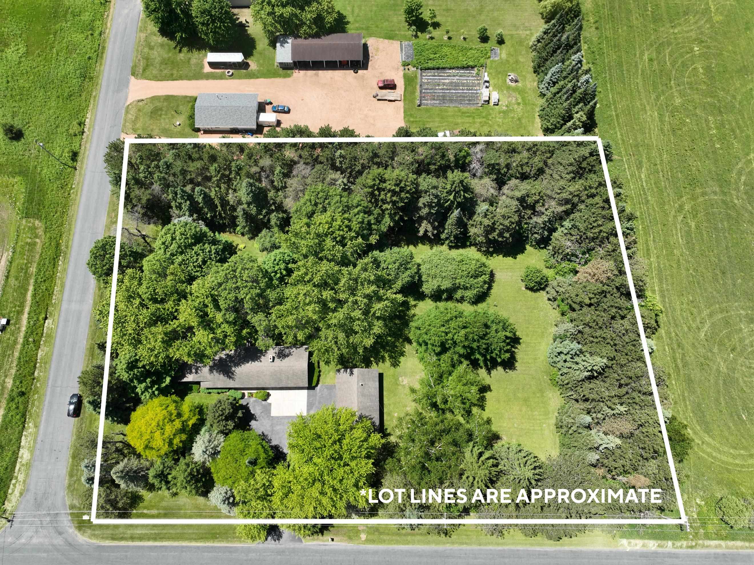 5600 N 32ND AVENUE, Wausau, Wisconsin 54401, 3 Bedrooms Bedrooms, ,1 BathroomBathrooms,Residential,For Sale,5600 N 32ND AVENUE,22602929