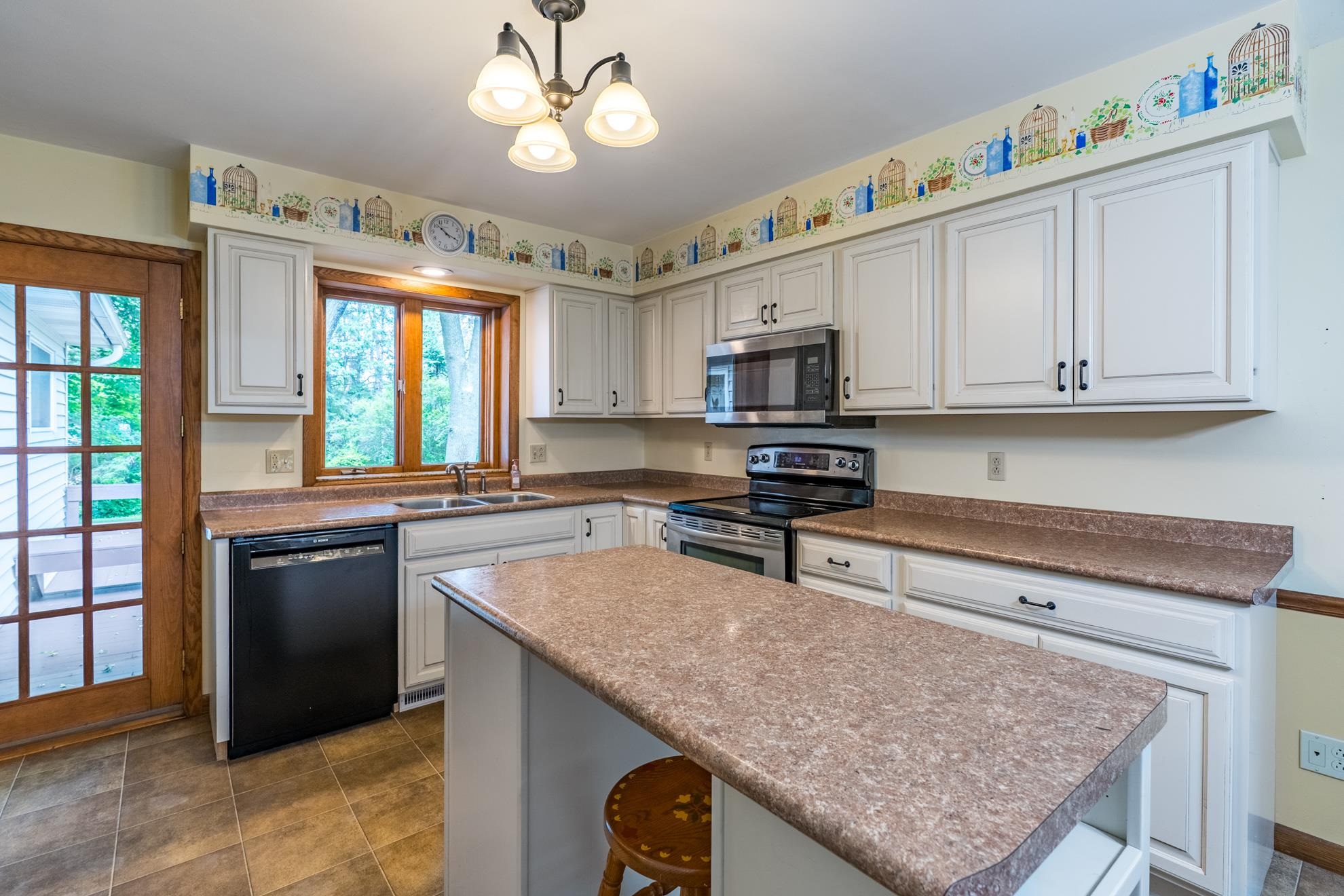 5600 N 32ND AVENUE, Wausau, Wisconsin 54401, 3 Bedrooms Bedrooms, ,1 BathroomBathrooms,Residential,For Sale,5600 N 32ND AVENUE,22602929