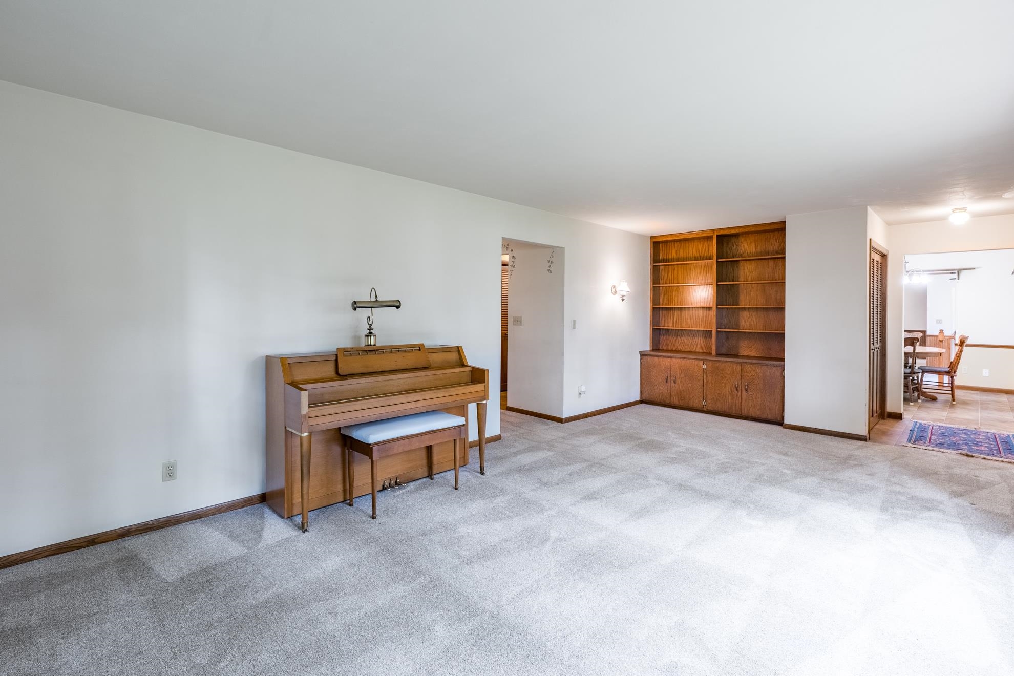 5600 N 32ND AVENUE, Wausau, Wisconsin 54401, 3 Bedrooms Bedrooms, ,1 BathroomBathrooms,Residential,For Sale,5600 N 32ND AVENUE,22602929