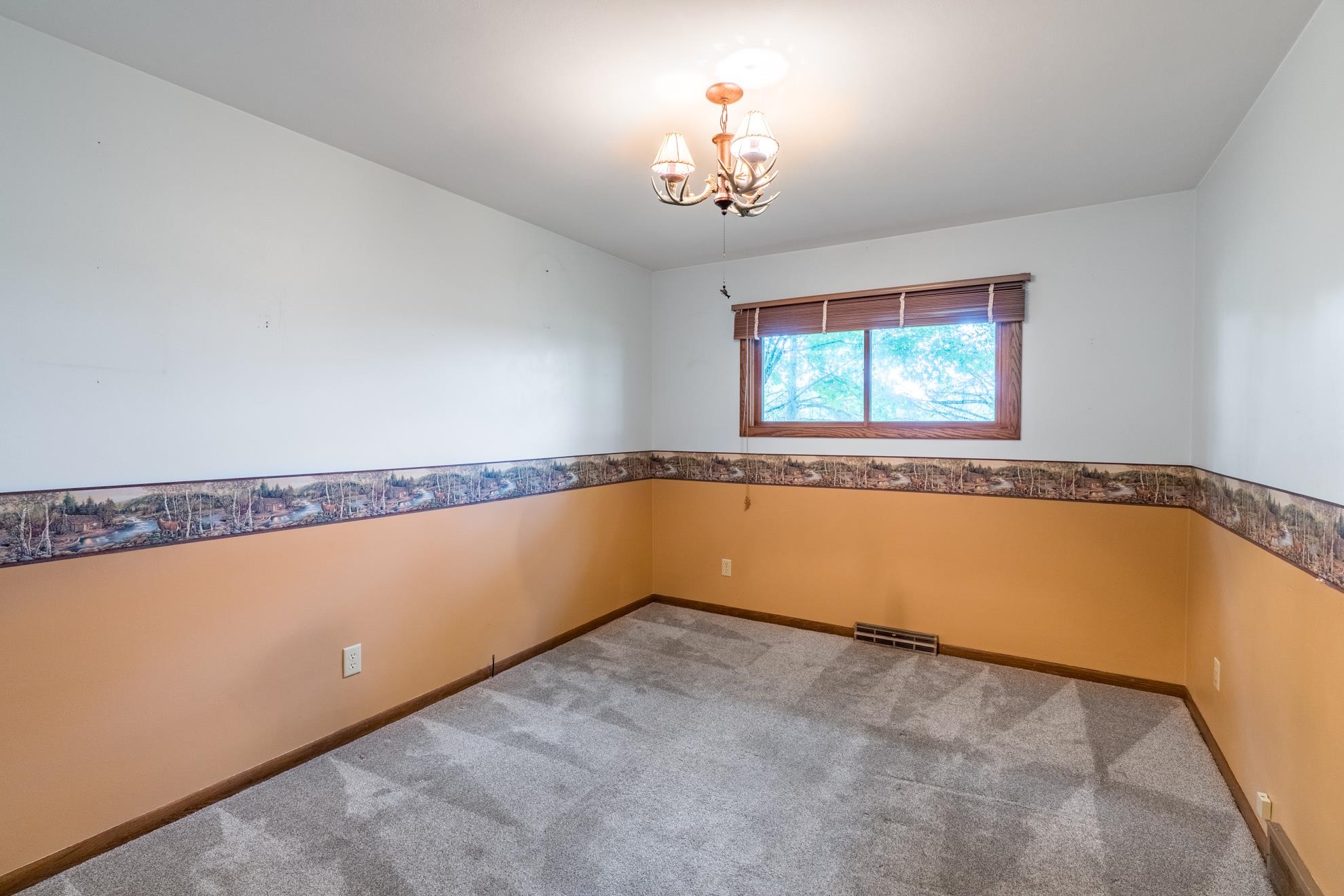 5600 N 32ND AVENUE, Wausau, Wisconsin 54401, 3 Bedrooms Bedrooms, ,1 BathroomBathrooms,Residential,For Sale,5600 N 32ND AVENUE,22602929