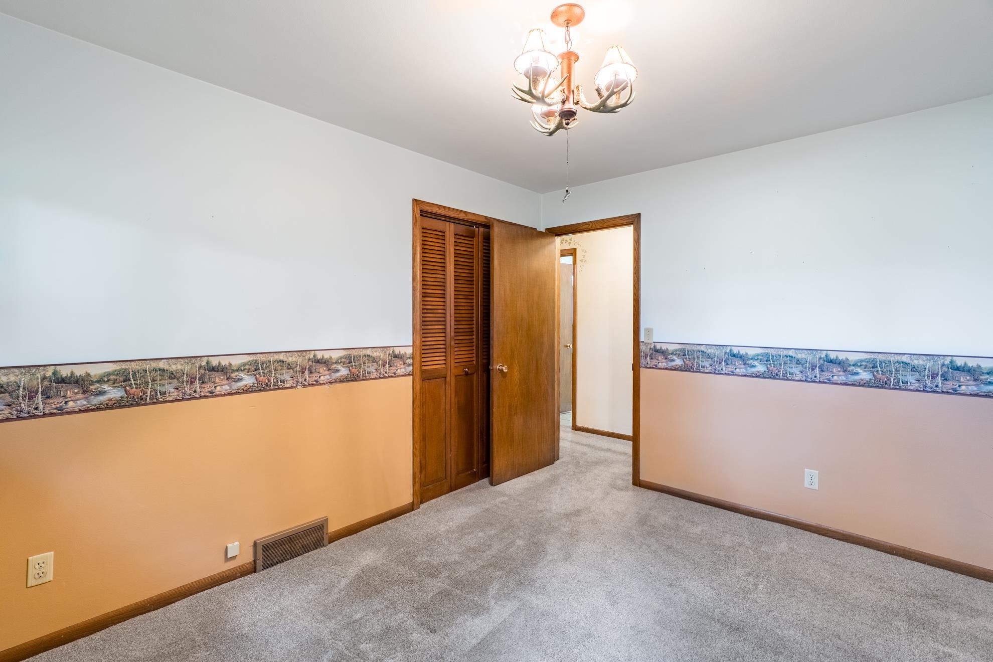 5600 N 32ND AVENUE, Wausau, Wisconsin 54401, 3 Bedrooms Bedrooms, ,1 BathroomBathrooms,Residential,For Sale,5600 N 32ND AVENUE,22602929